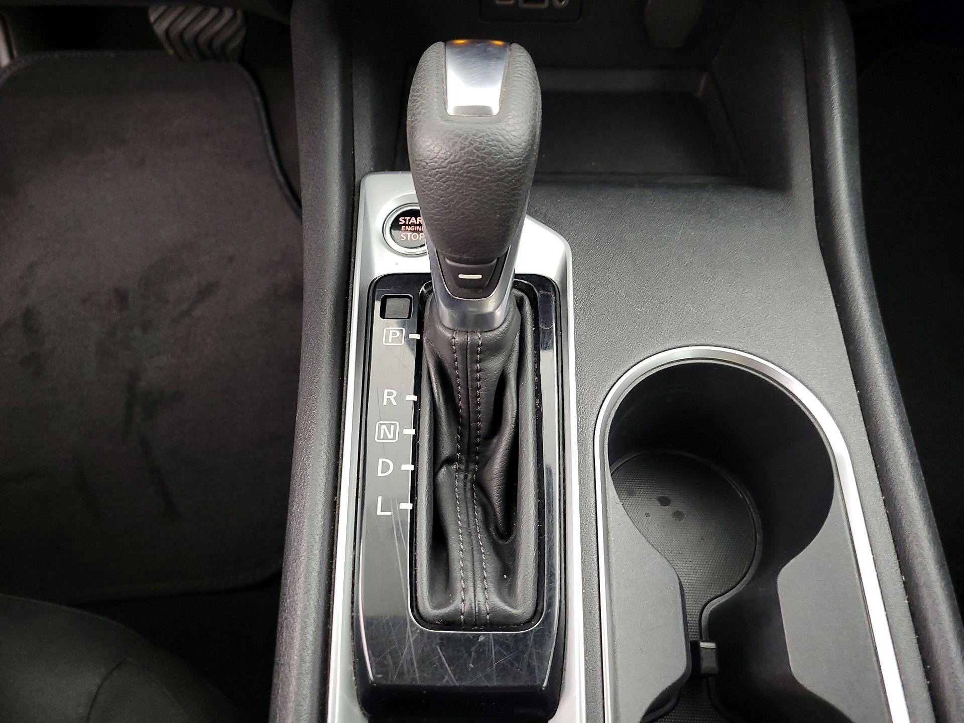 Thumbnail: 2022 Nissan Altima - 17