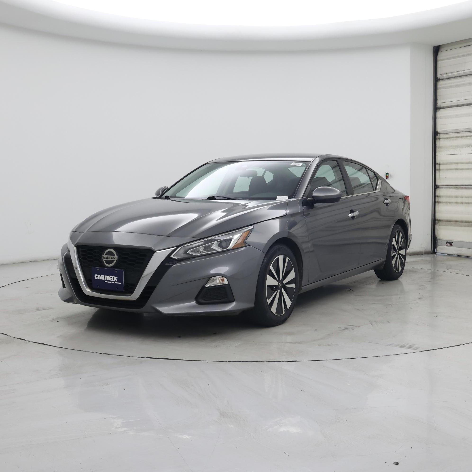 Thumbnail: 2022 Nissan Altima - 4