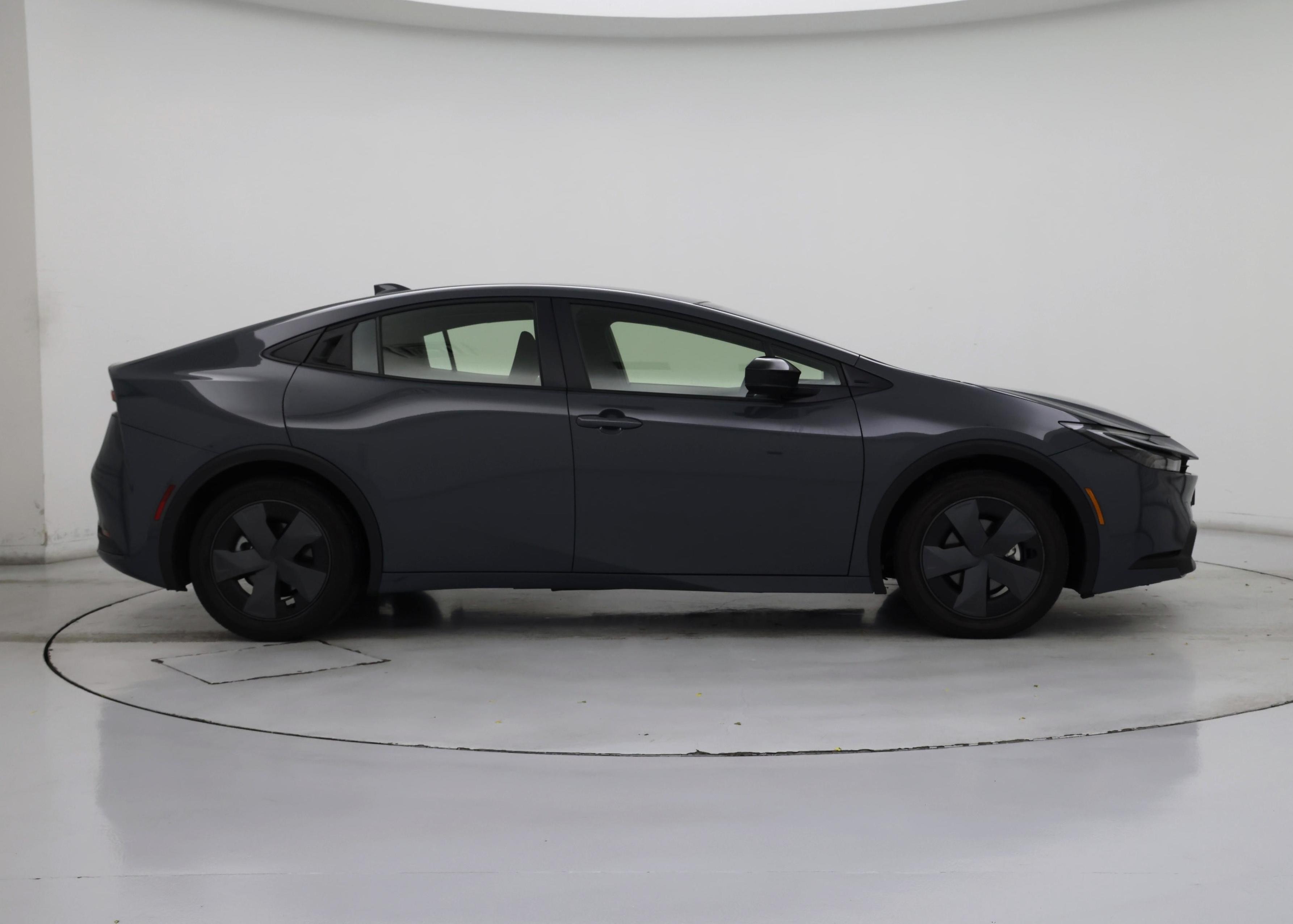 Thumbnail: 2024 Toyota Prius - 7