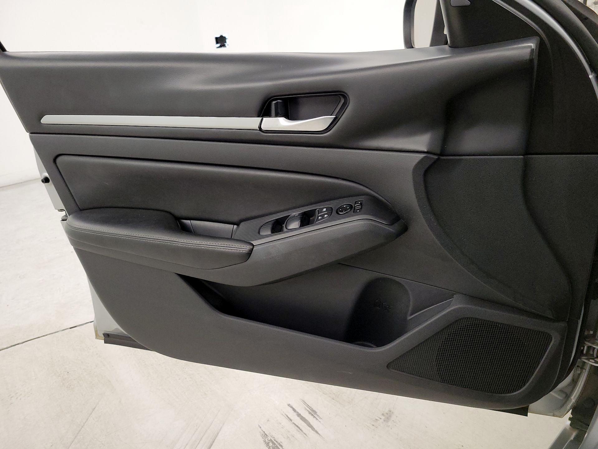 Thumbnail: 2022 Nissan Altima - 12