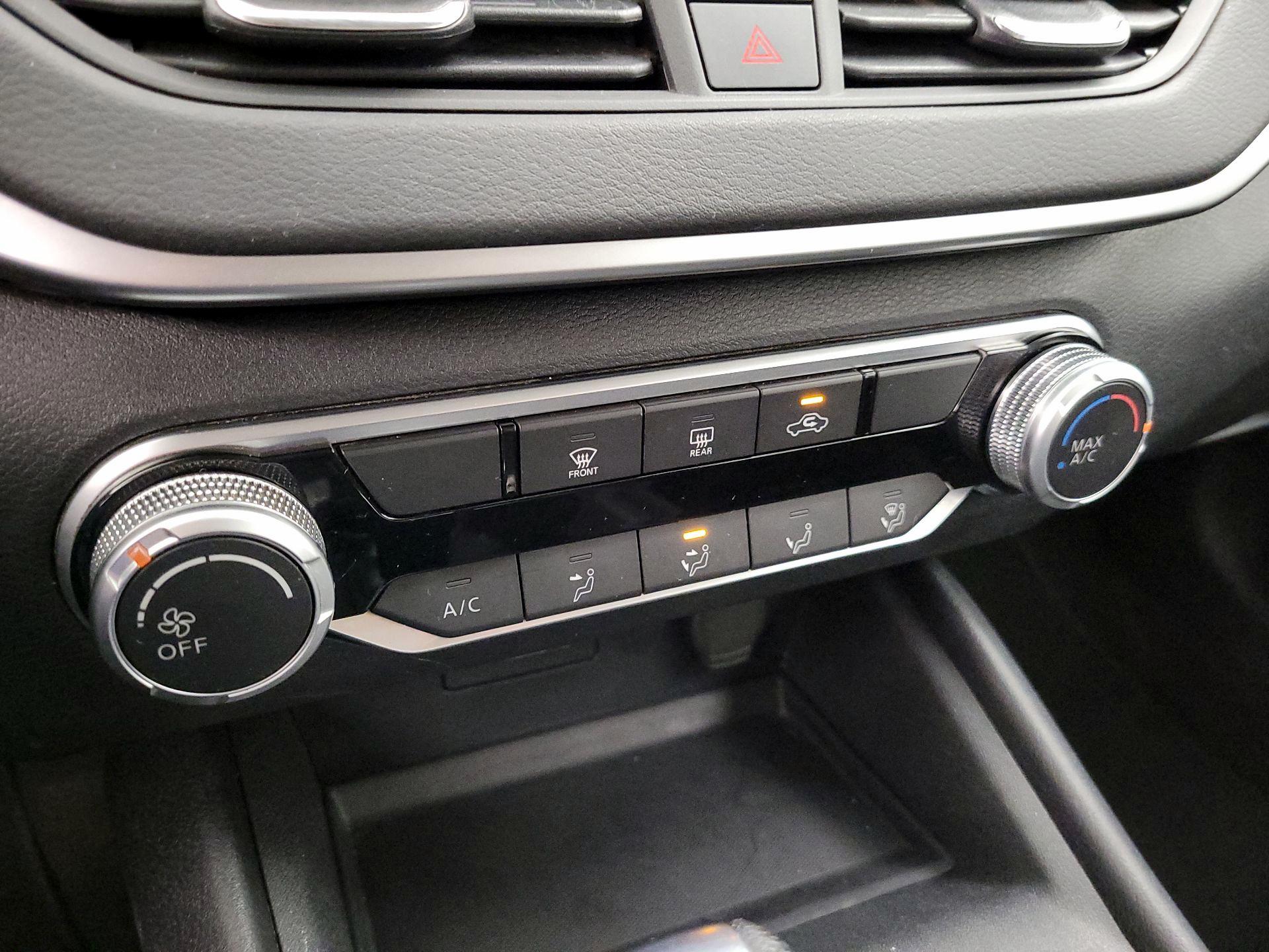 Thumbnail: 2022 Nissan Altima - 15