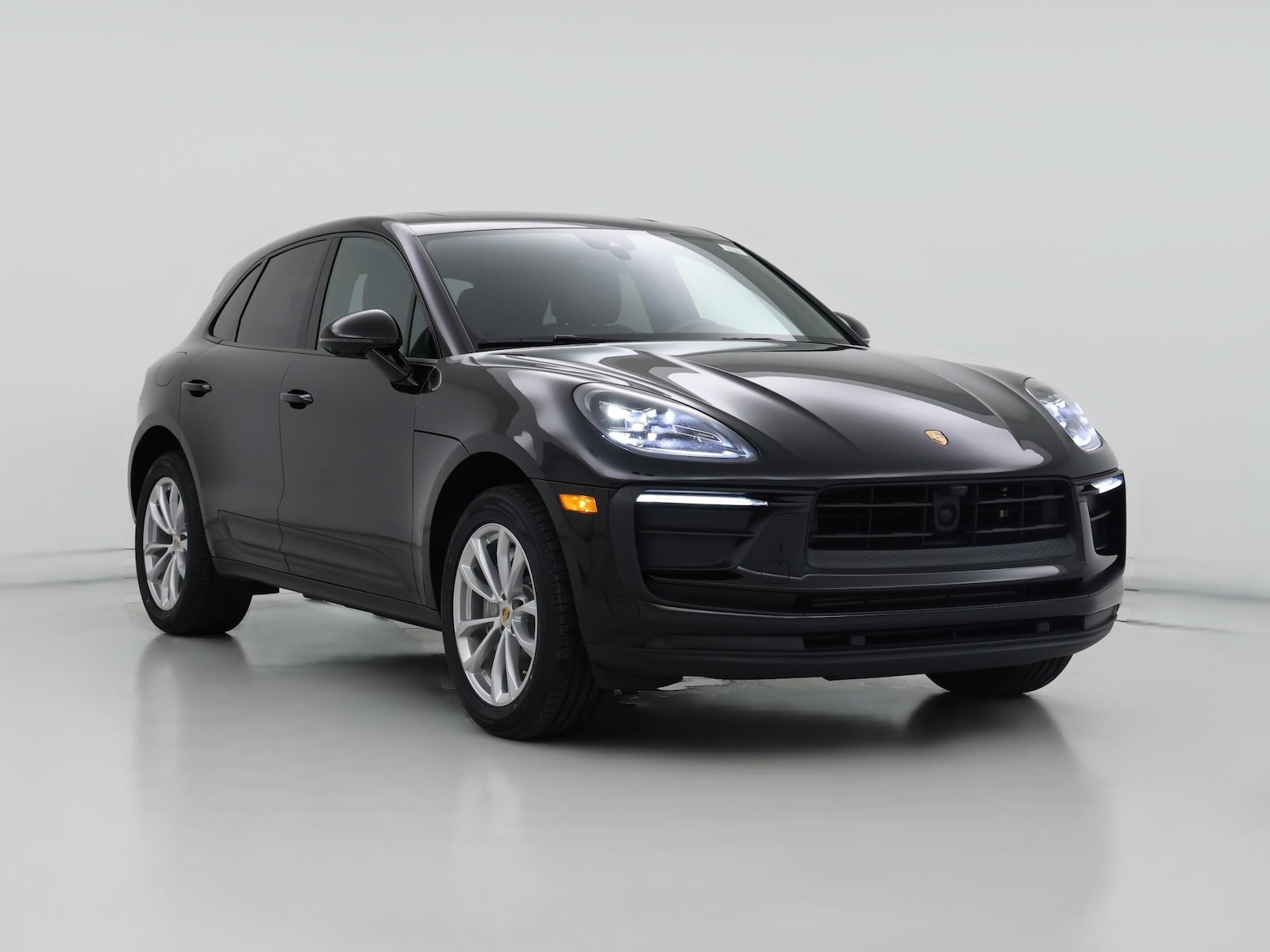 2023 Porsche Macan T
