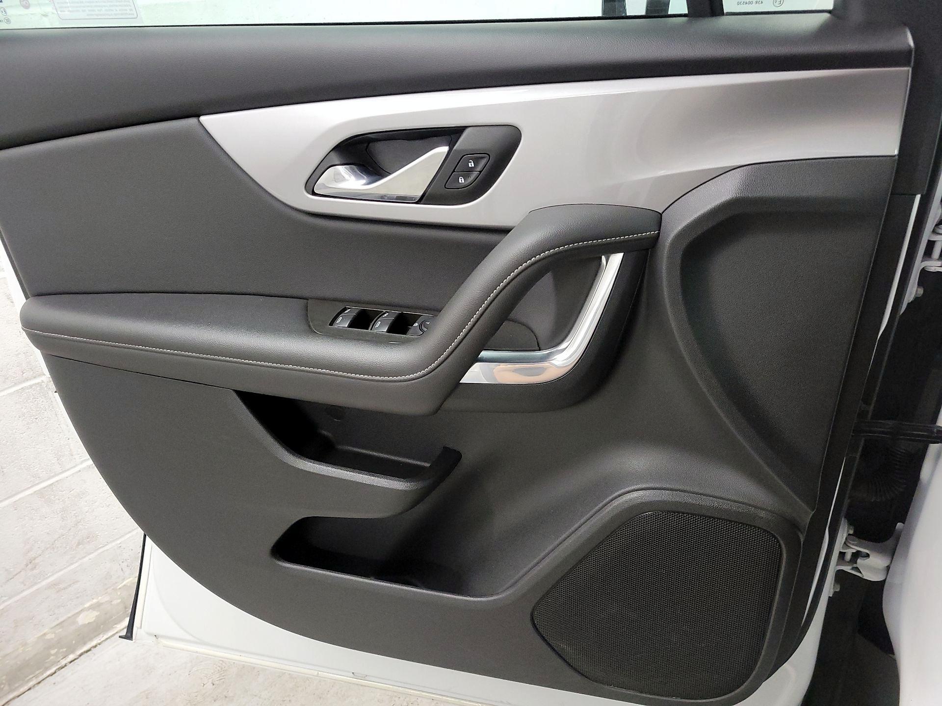 Thumbnail: 2023 Chevrolet Blazer - 12