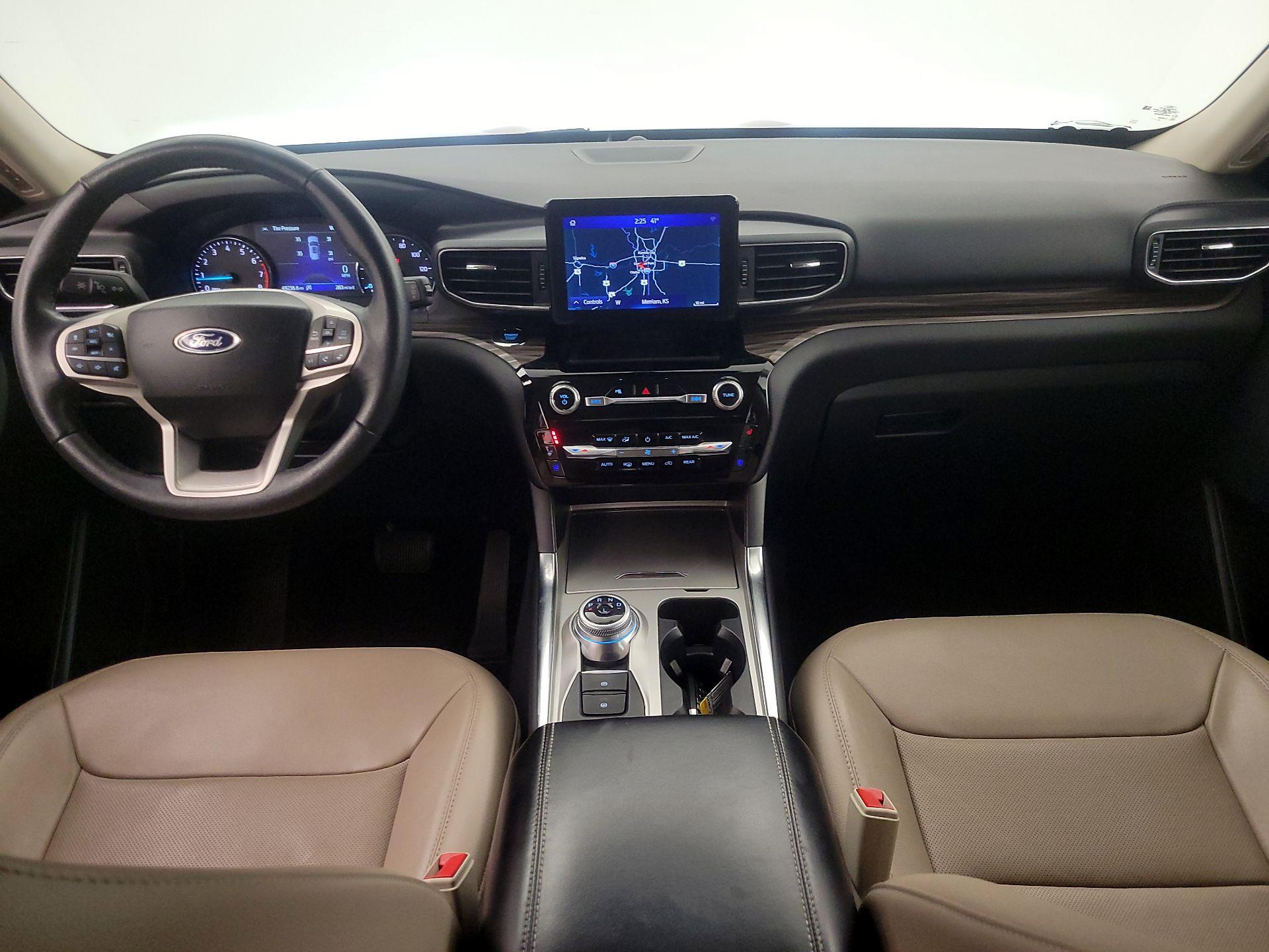 Thumbnail: 2023 Ford Explorer - 9