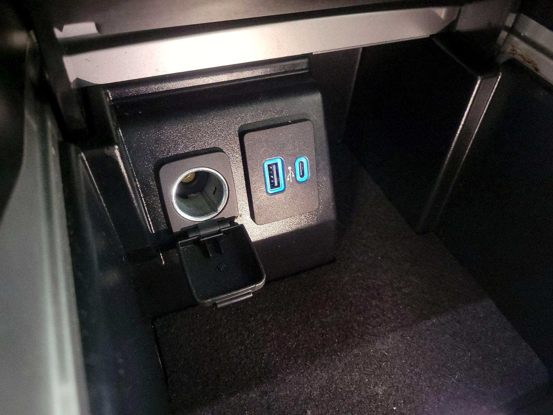 Thumbnail: 2023 Ford Explorer - 19