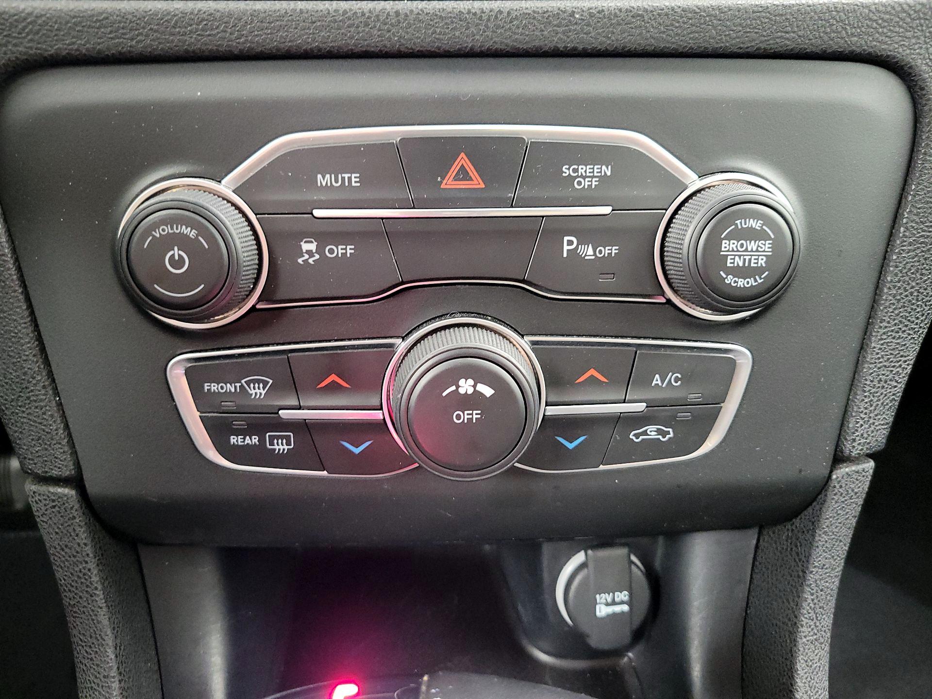 Thumbnail: 2023 Dodge Charger - 16