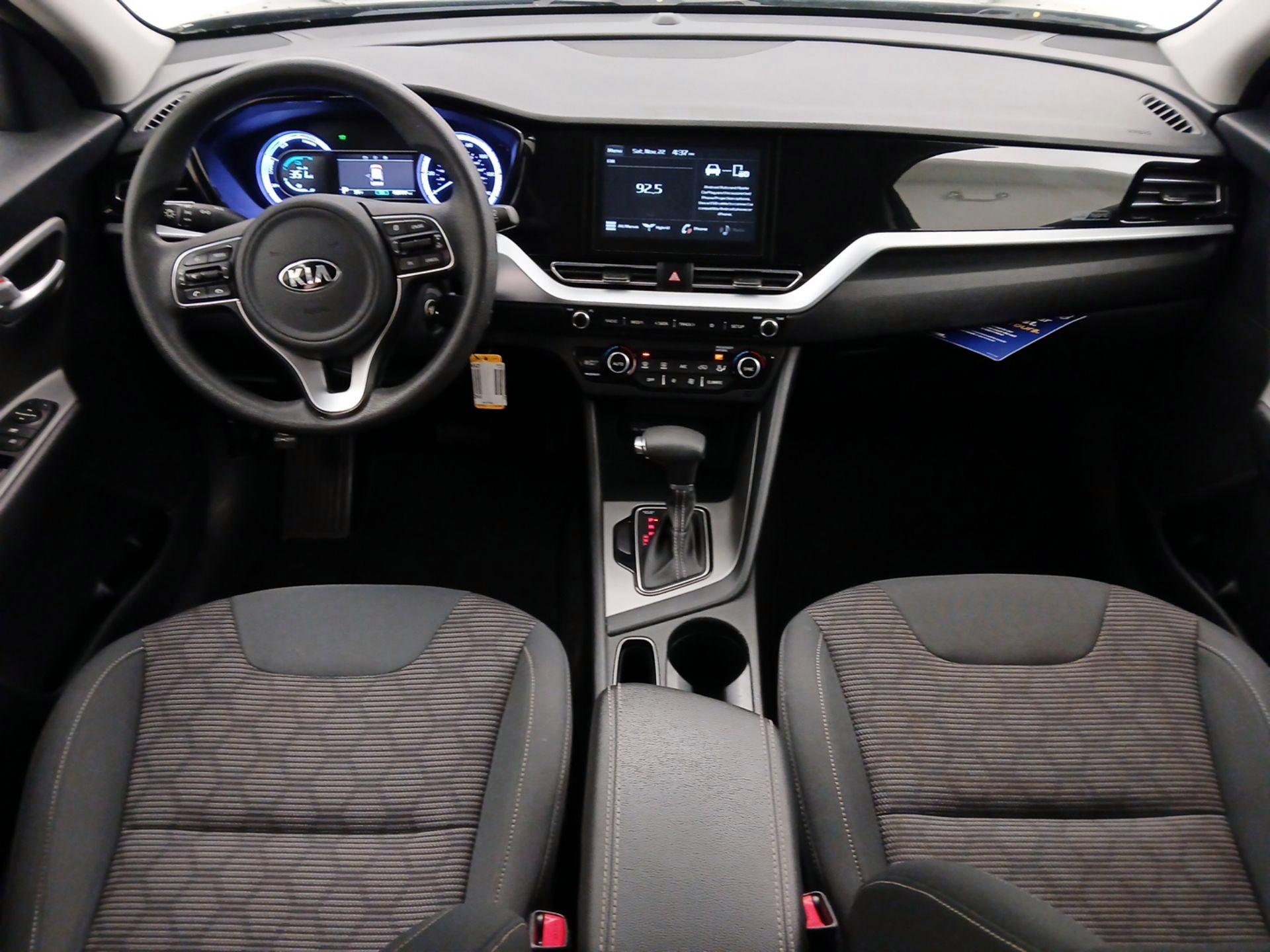 Thumbnail: 2020 Kia Niro - 9