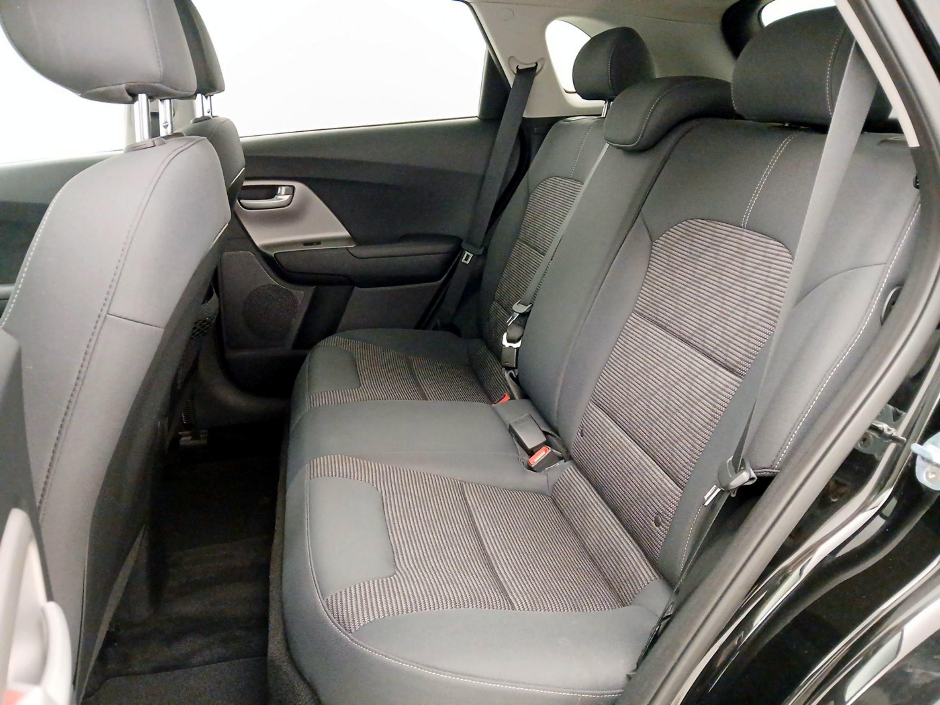 Thumbnail: 2020 Kia Niro - 19