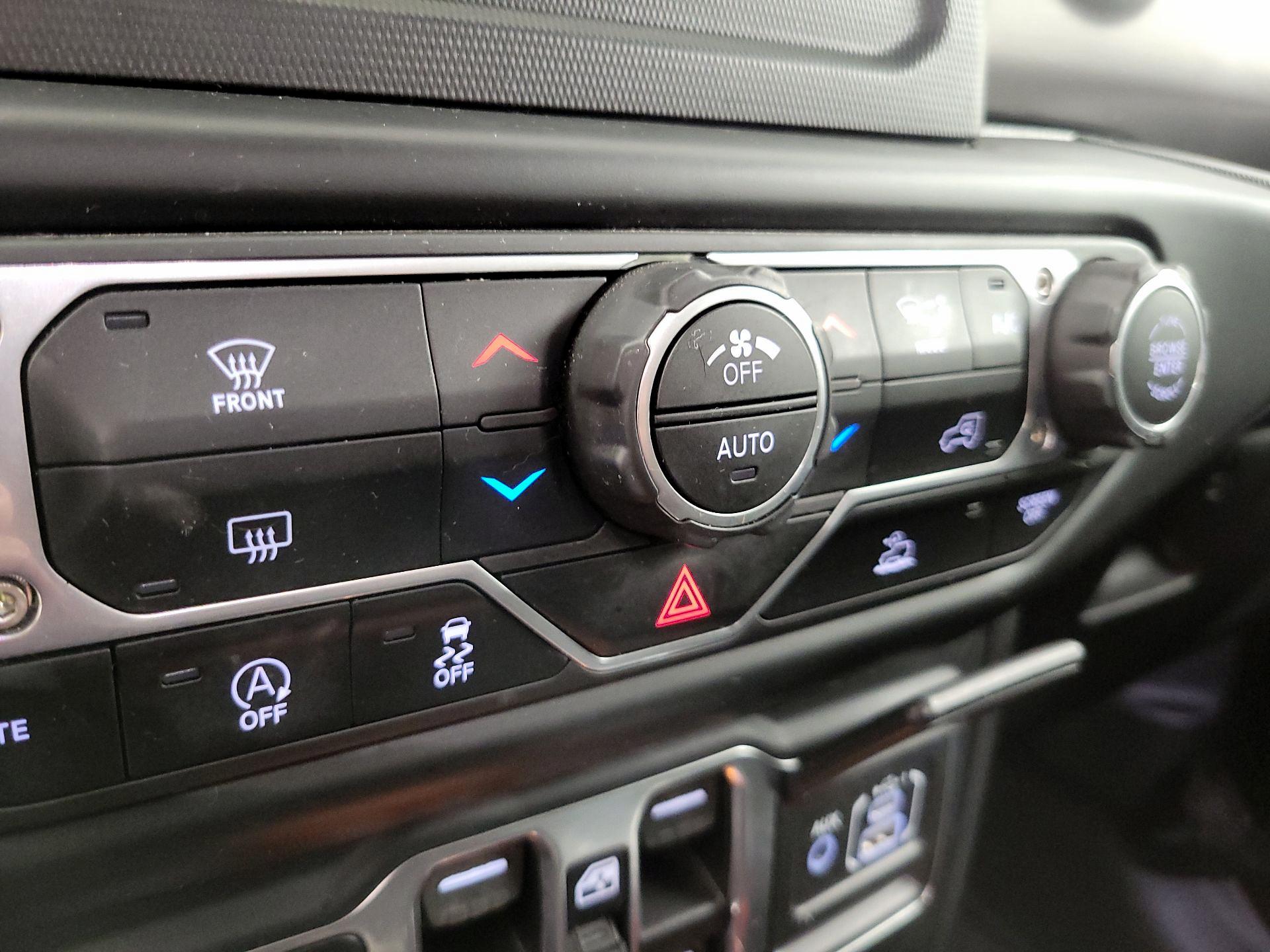 Thumbnail: 2021 Jeep Wrangler - 16