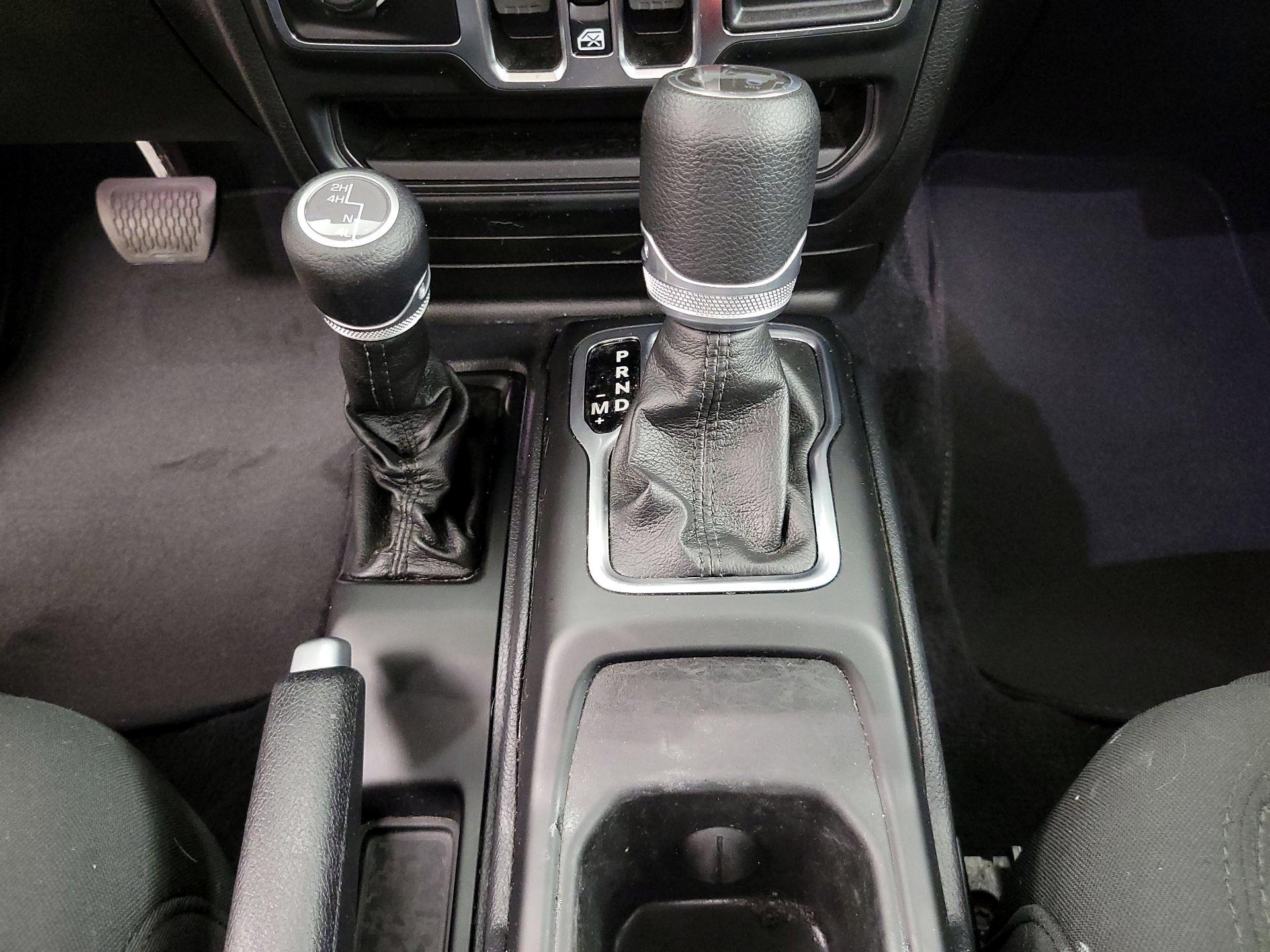 Thumbnail: 2021 Jeep Wrangler - 17