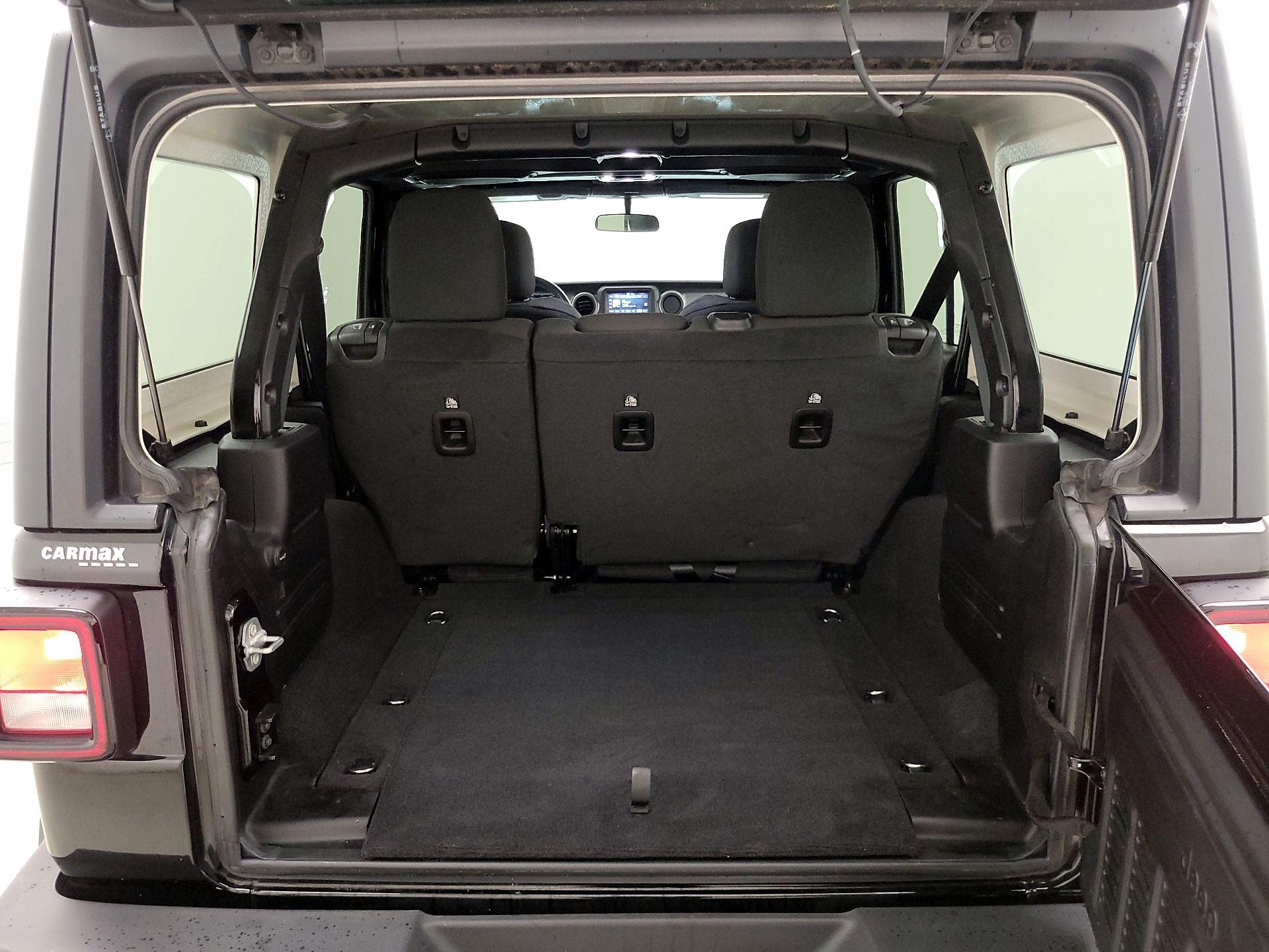 Thumbnail: 2021 Jeep Wrangler - 20