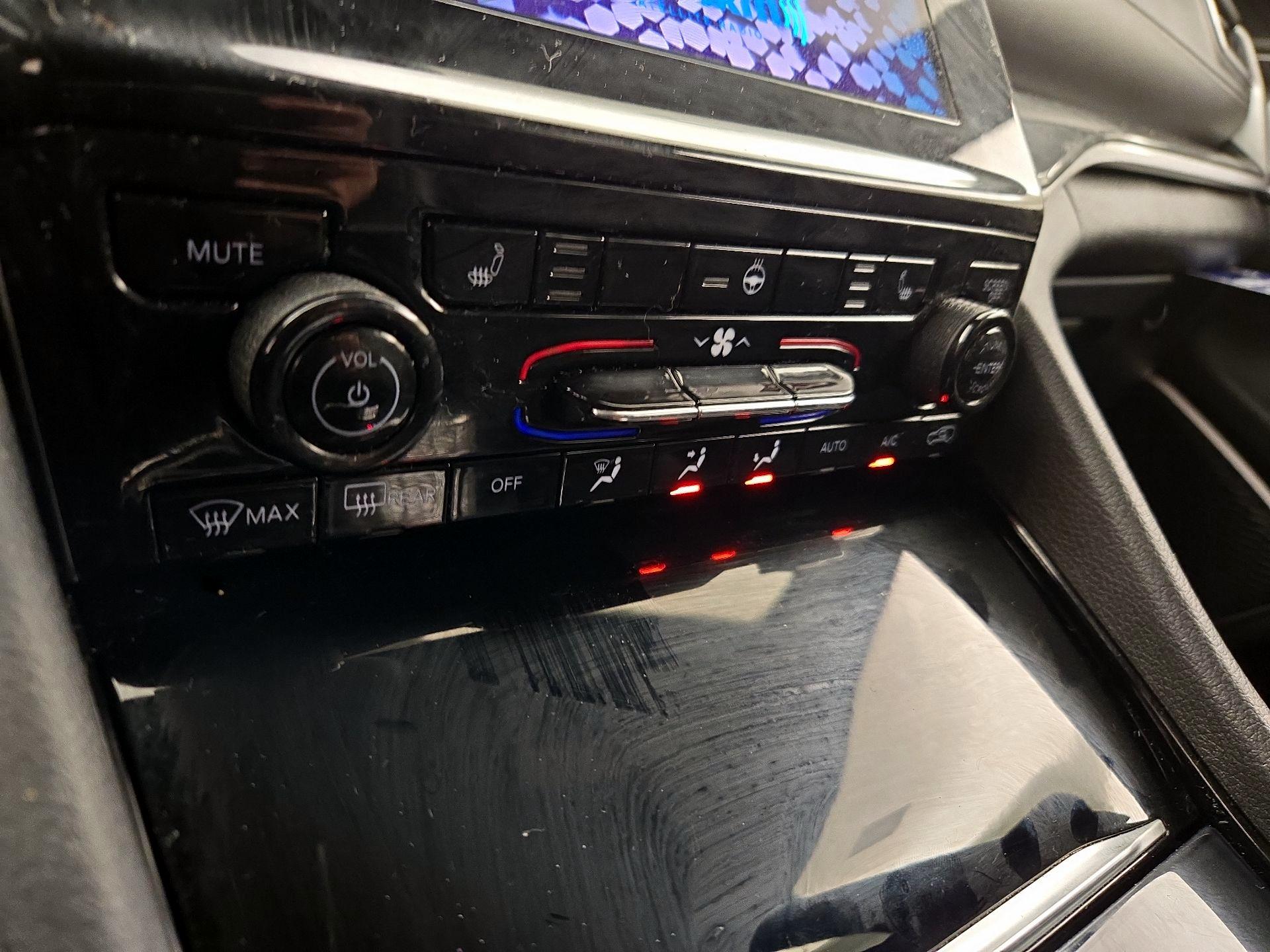 Thumbnail: 2021 Jeep Grand Cherokee L - 16