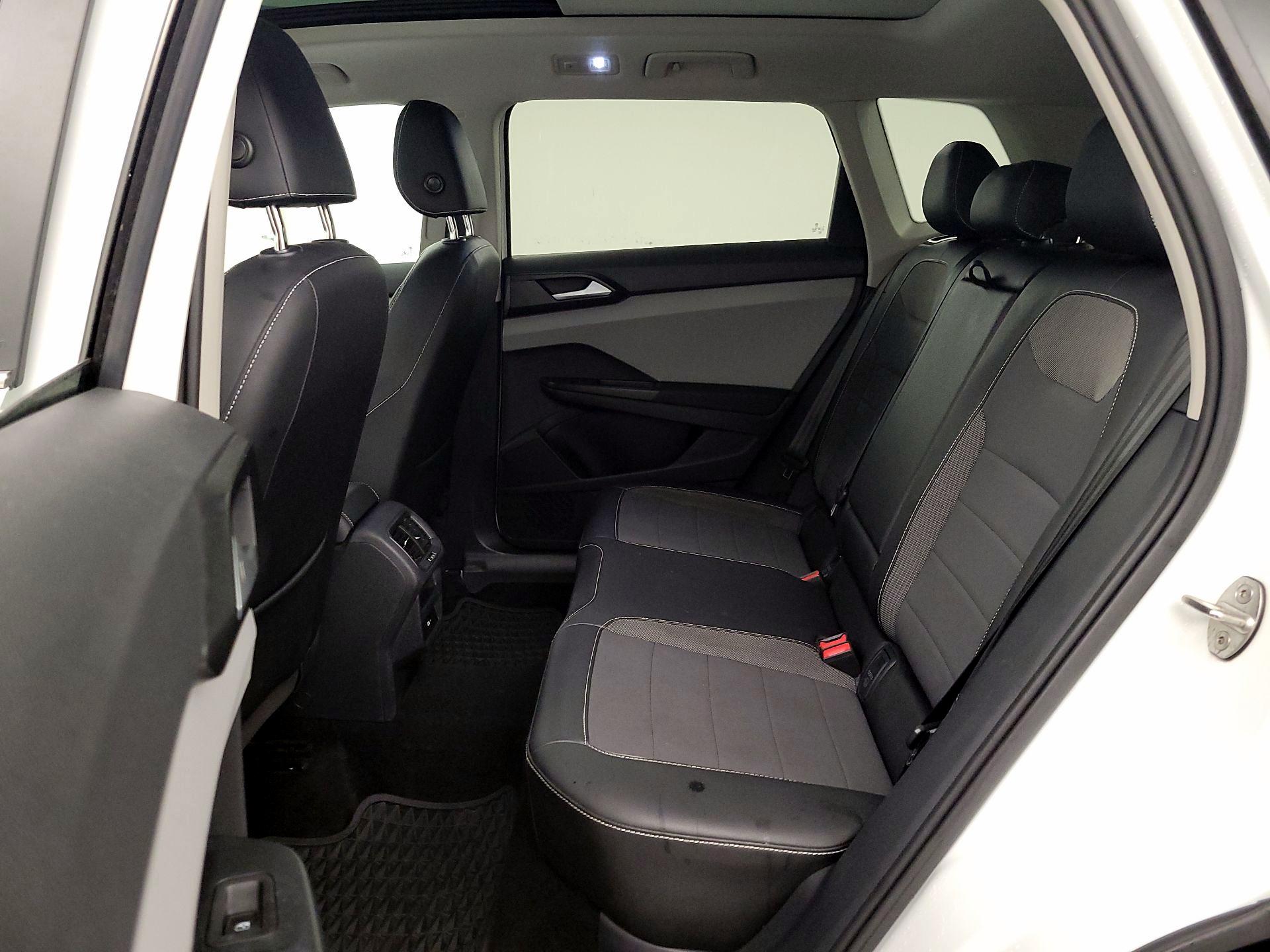 Thumbnail: 2022 Volkswagen Taos - 20