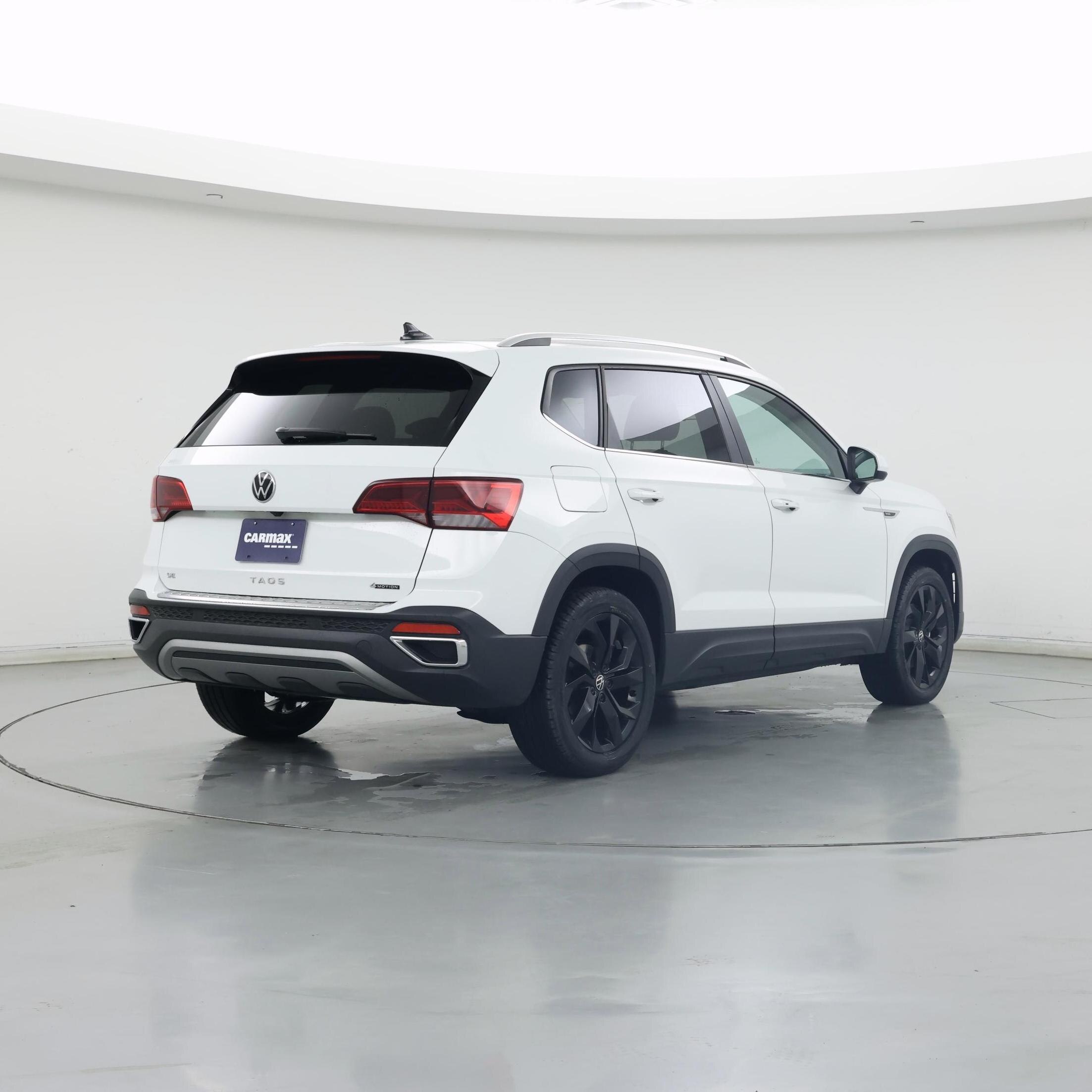 Thumbnail: 2022 Volkswagen Taos - 8