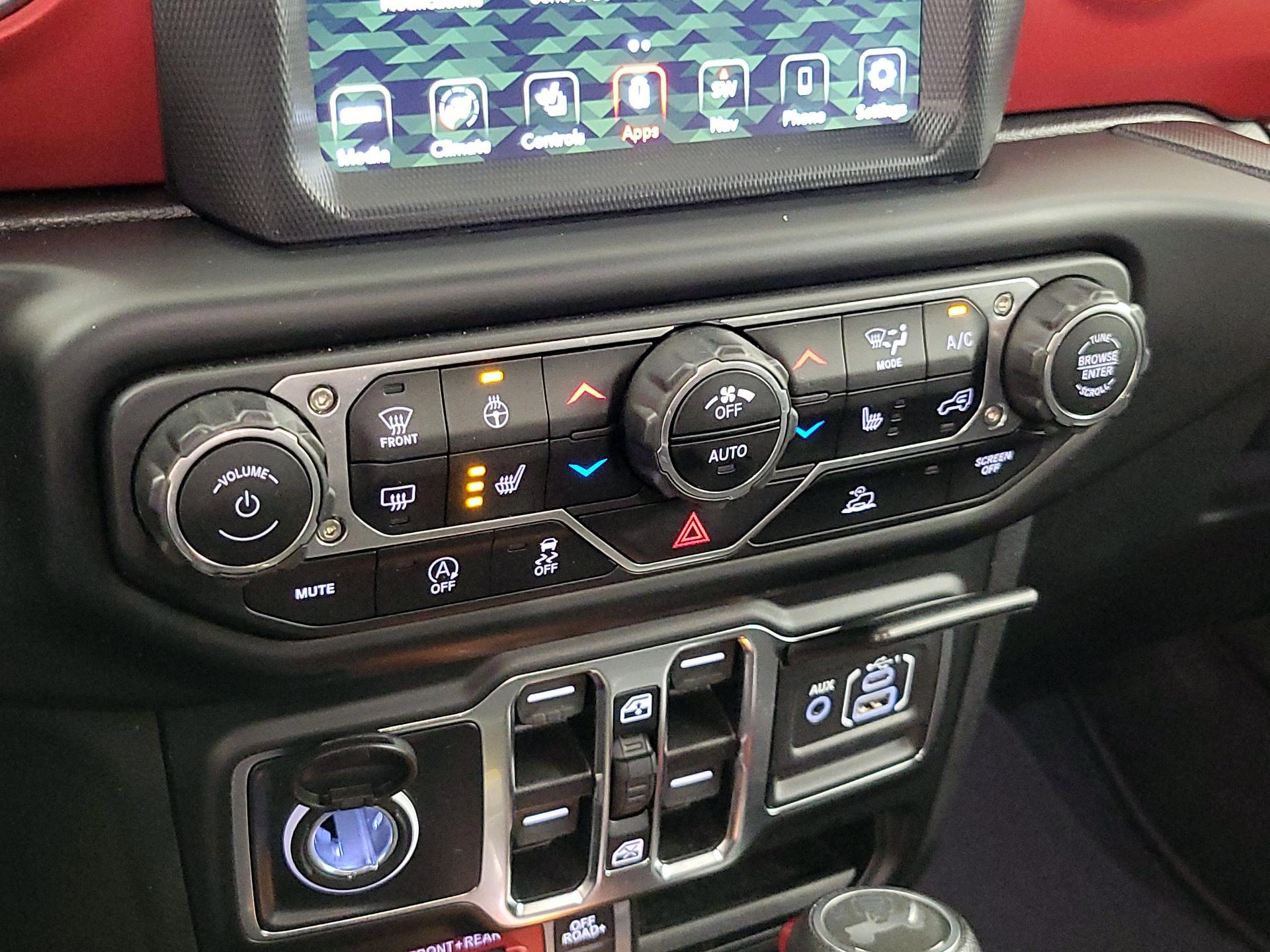 Thumbnail: 2023 Jeep Wrangler - 17