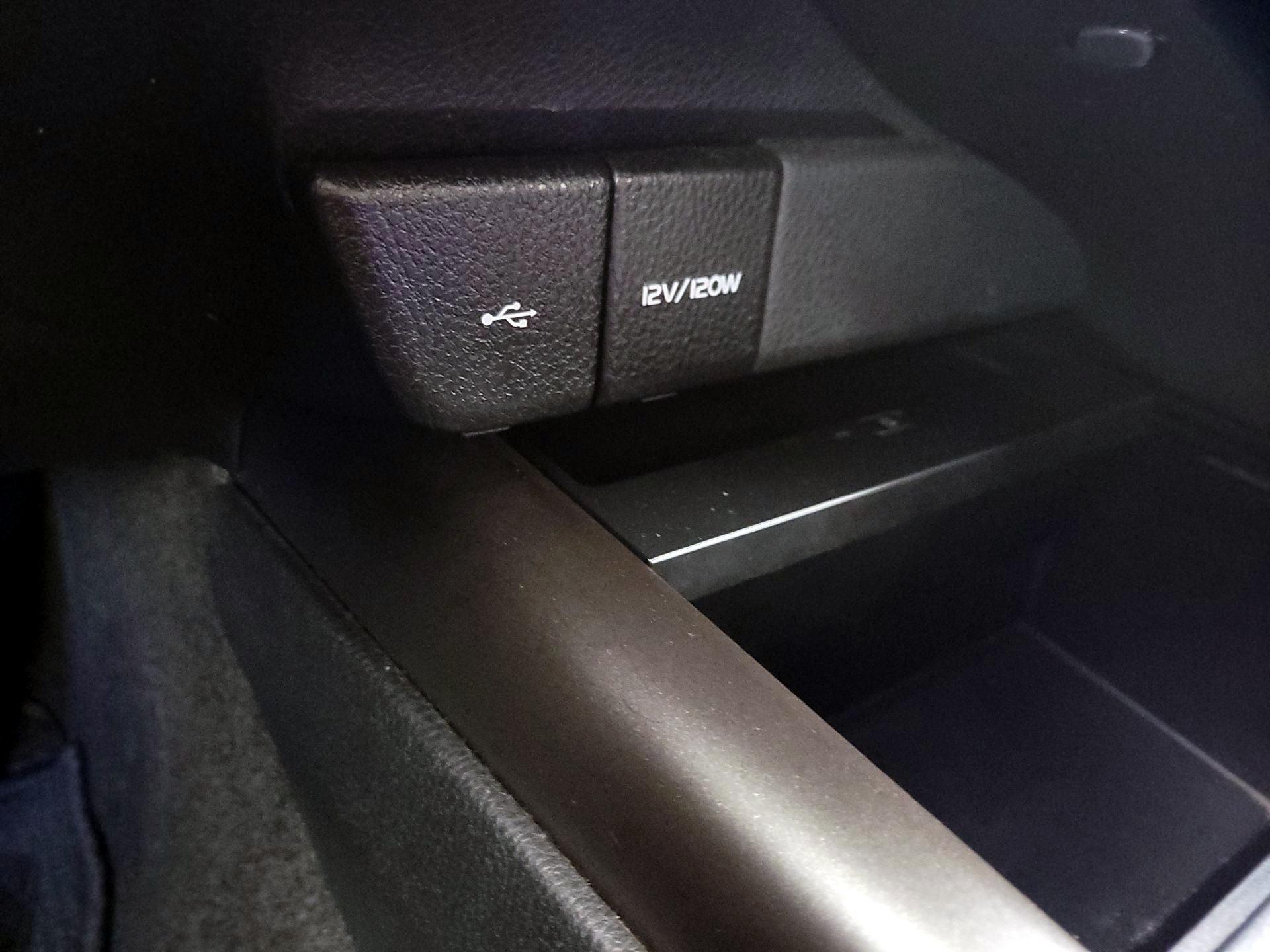 Thumbnail: 2023 Toyota Camry - 17