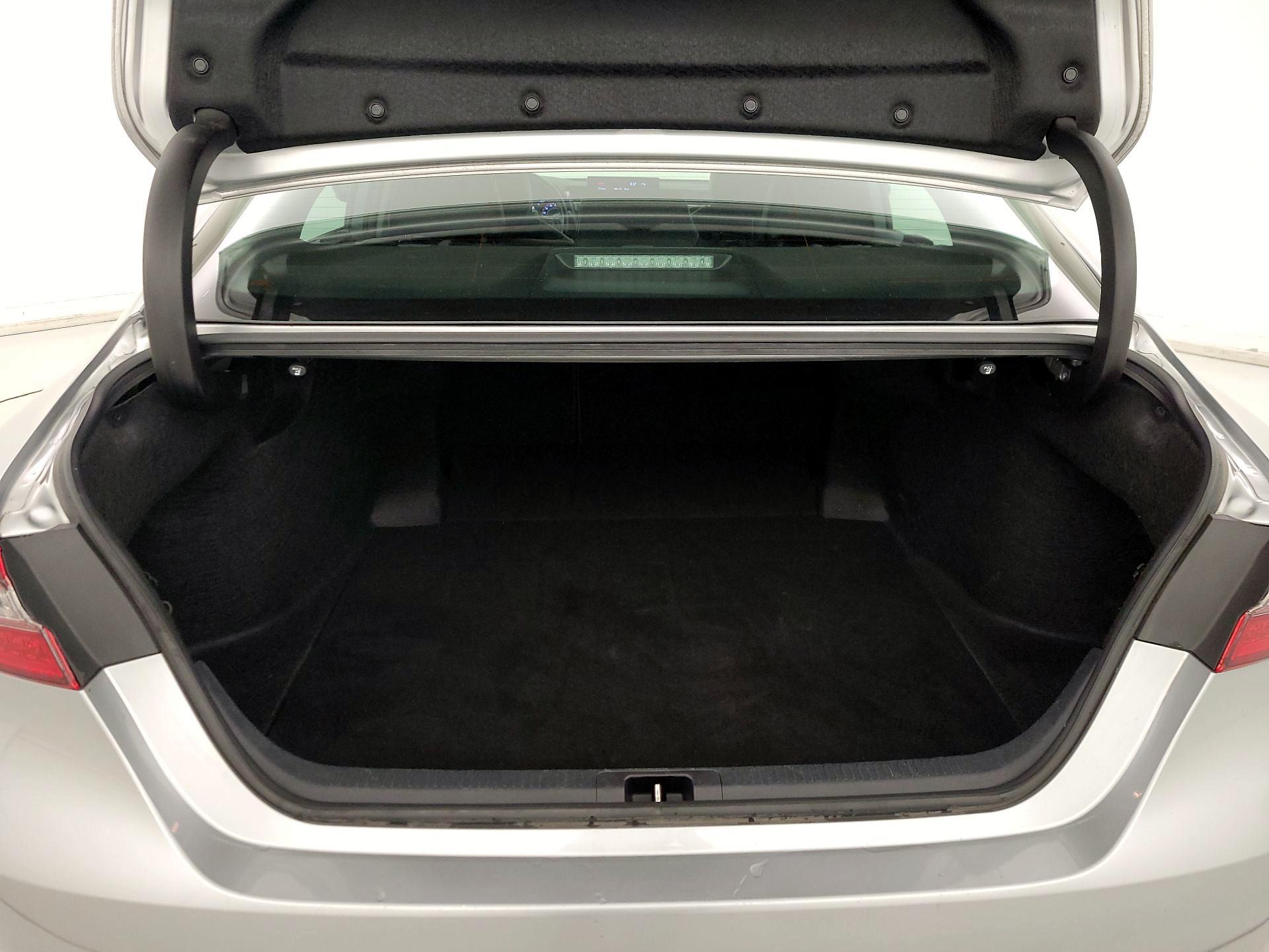 Thumbnail: 2023 Toyota Camry - 19