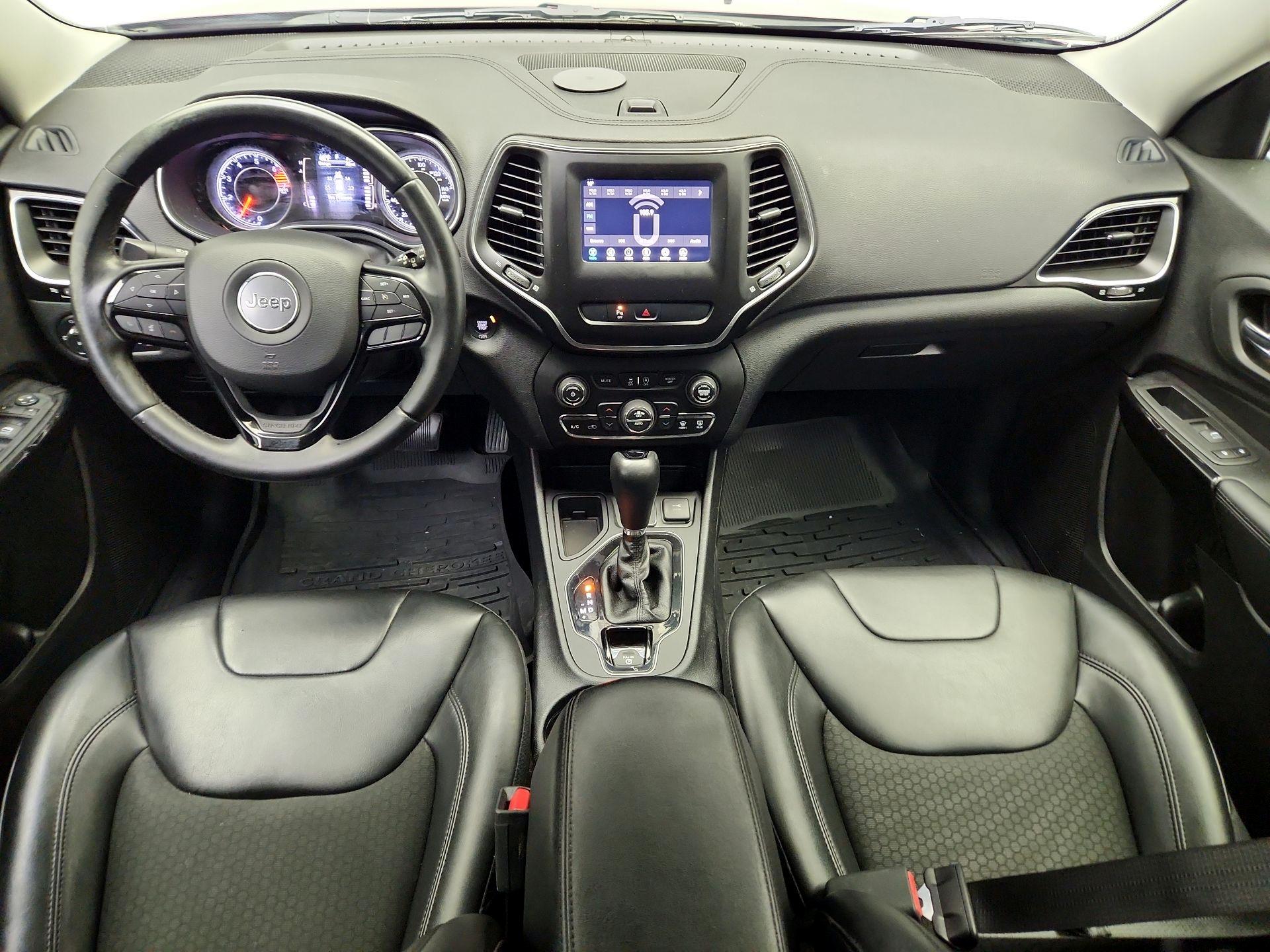 Thumbnail: 2020 Jeep Cherokee - 9