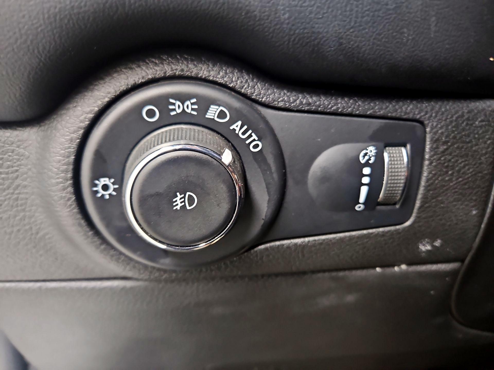 Thumbnail: 2023 Dodge Durango - 13