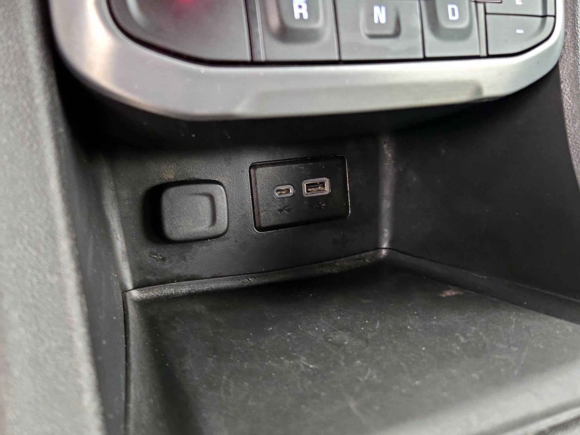 Thumbnail: 2022 GMC Acadia - 18