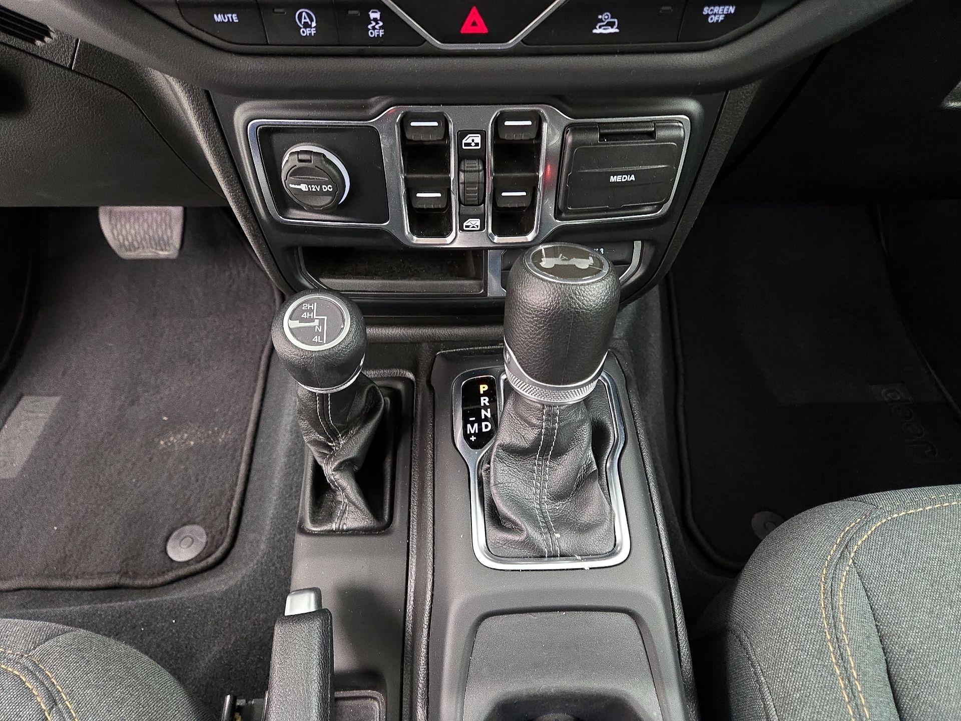 Thumbnail: 2024 Jeep Wrangler - 17