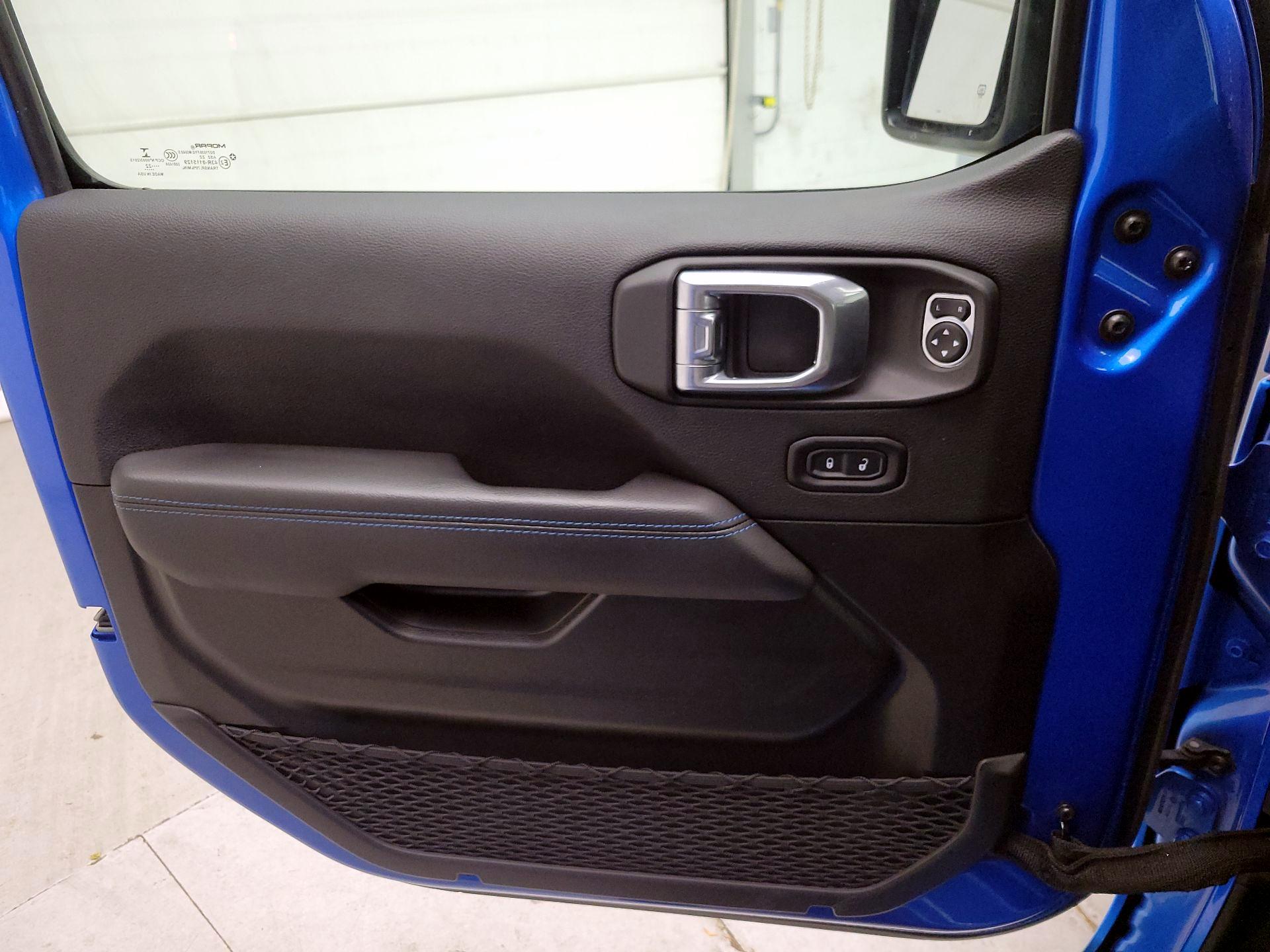 Thumbnail: 2022 Jeep Wrangler - 10