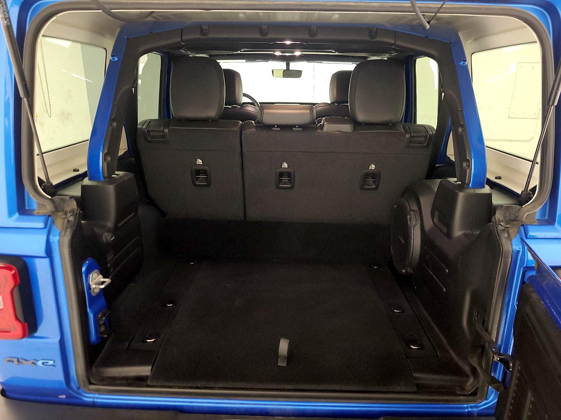 Thumbnail: 2022 Jeep Wrangler - 19