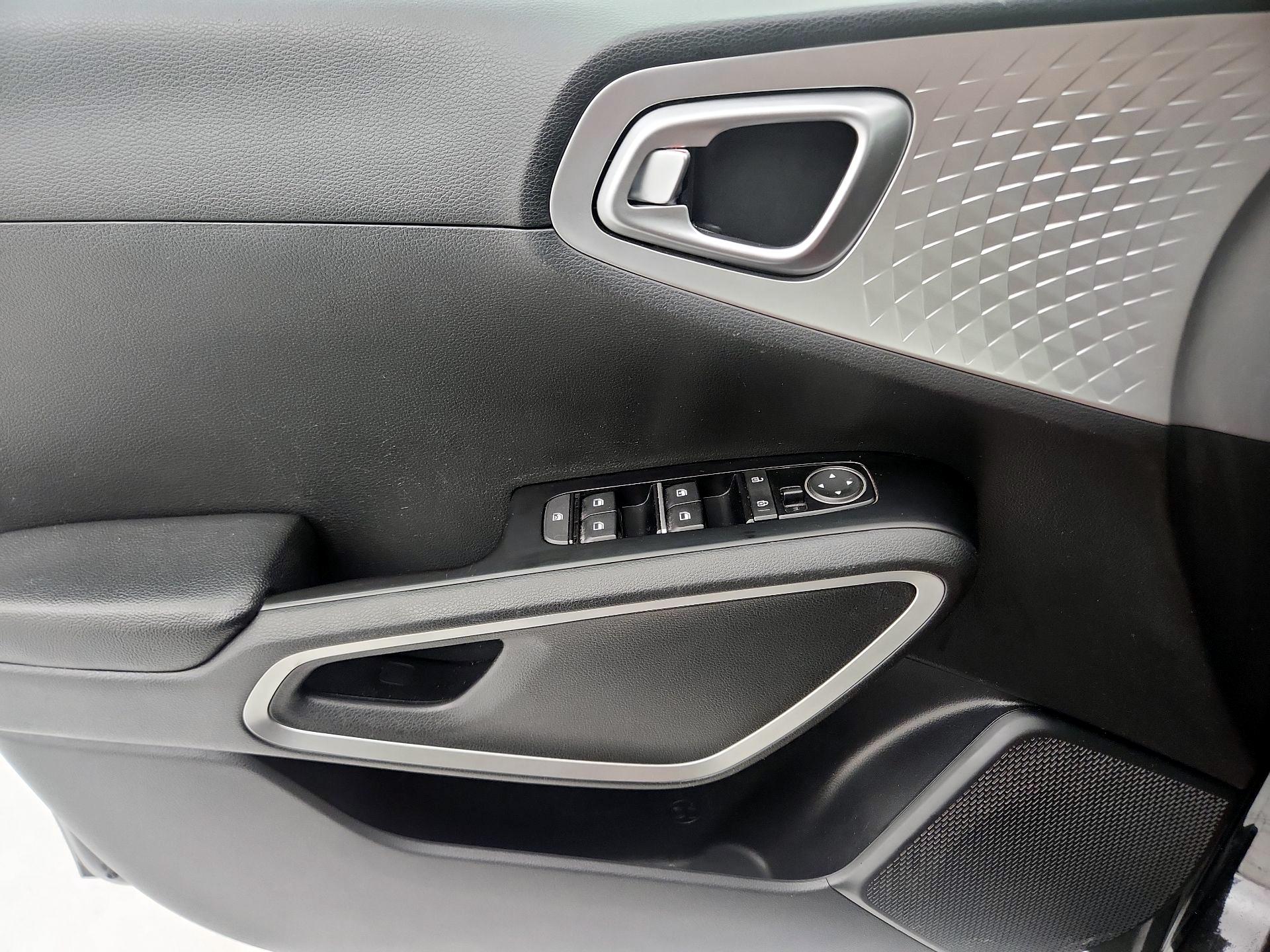 Thumbnail: 2021 Kia Soul - 12