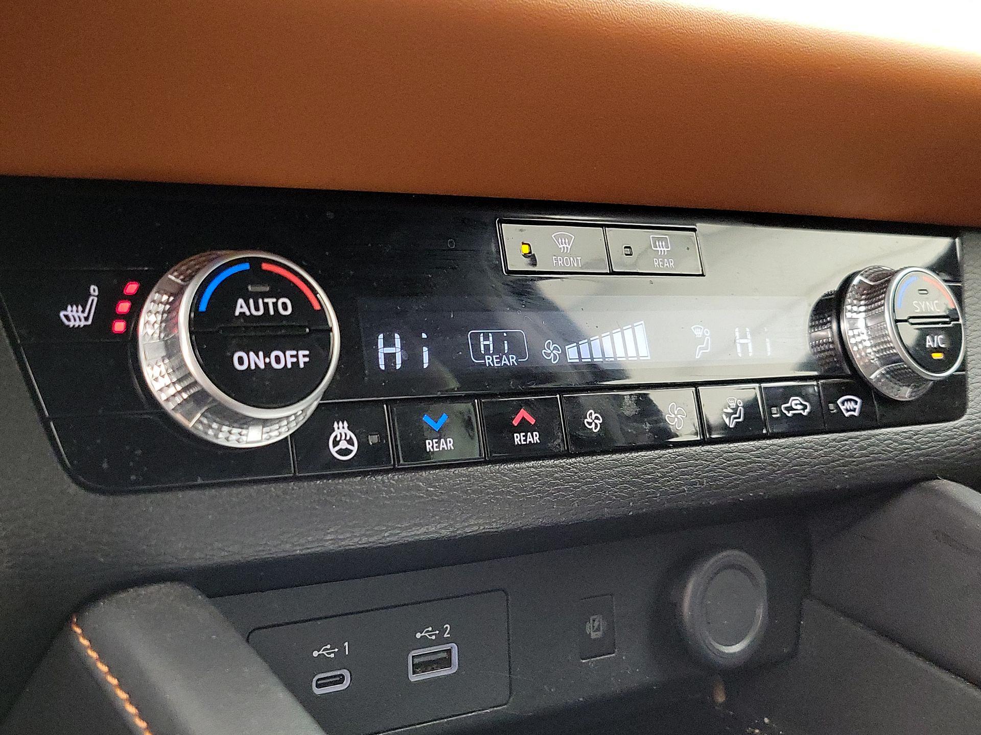 Thumbnail: 2022 Mitsubishi Outlander - 17