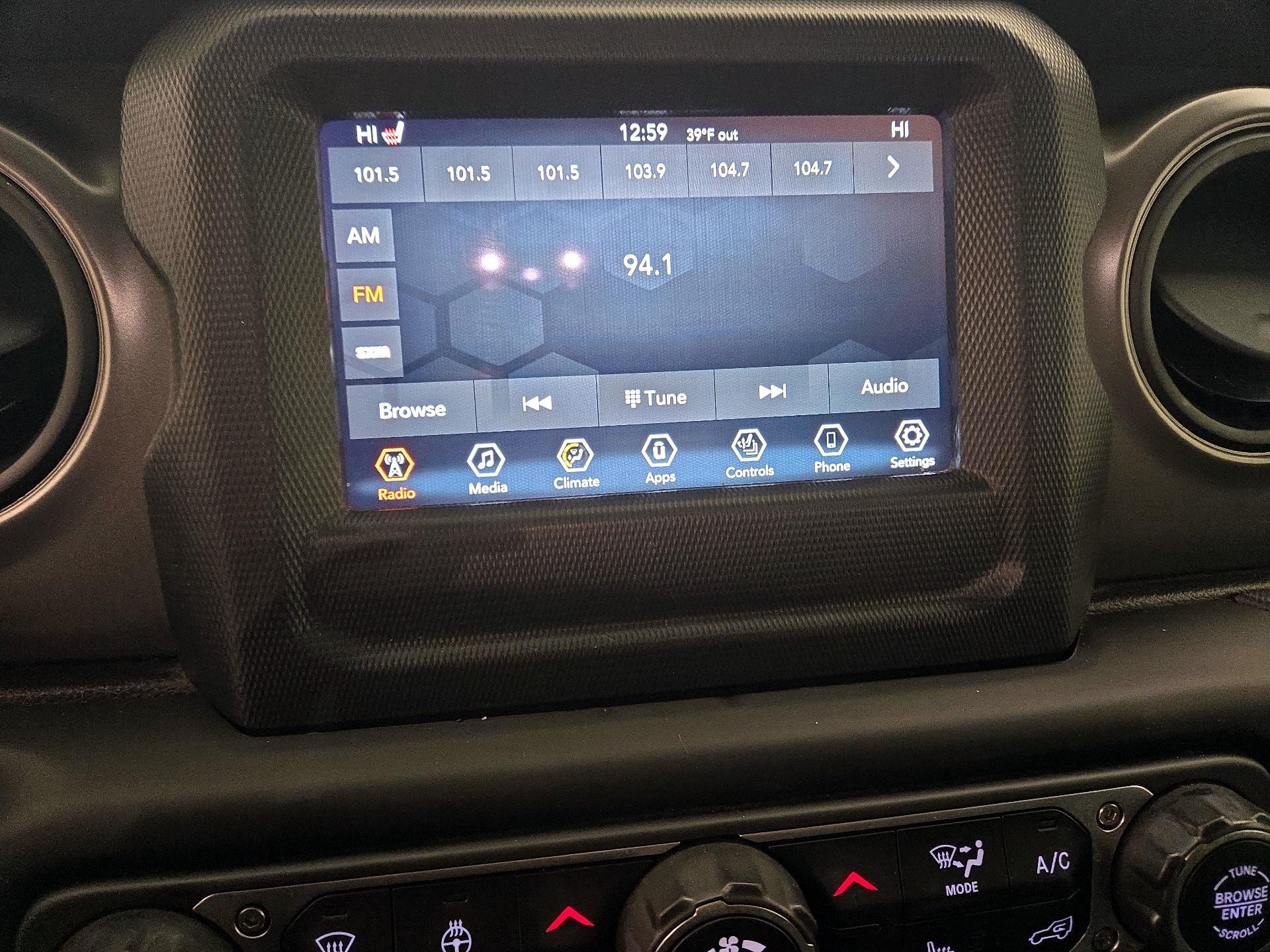 Thumbnail: 2021 Jeep Wrangler - 15