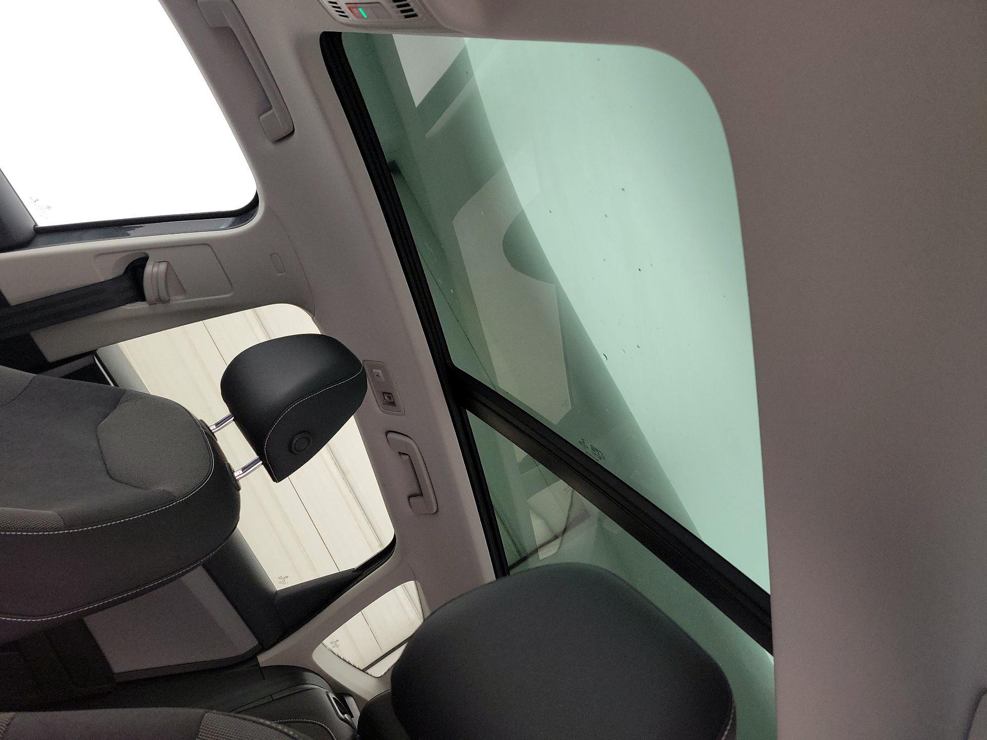 Thumbnail: 2022 Volkswagen Taos - 19