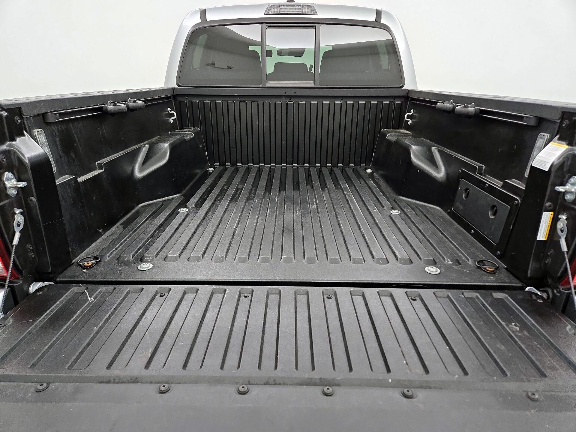 Thumbnail: 2022 Toyota Tacoma - 20