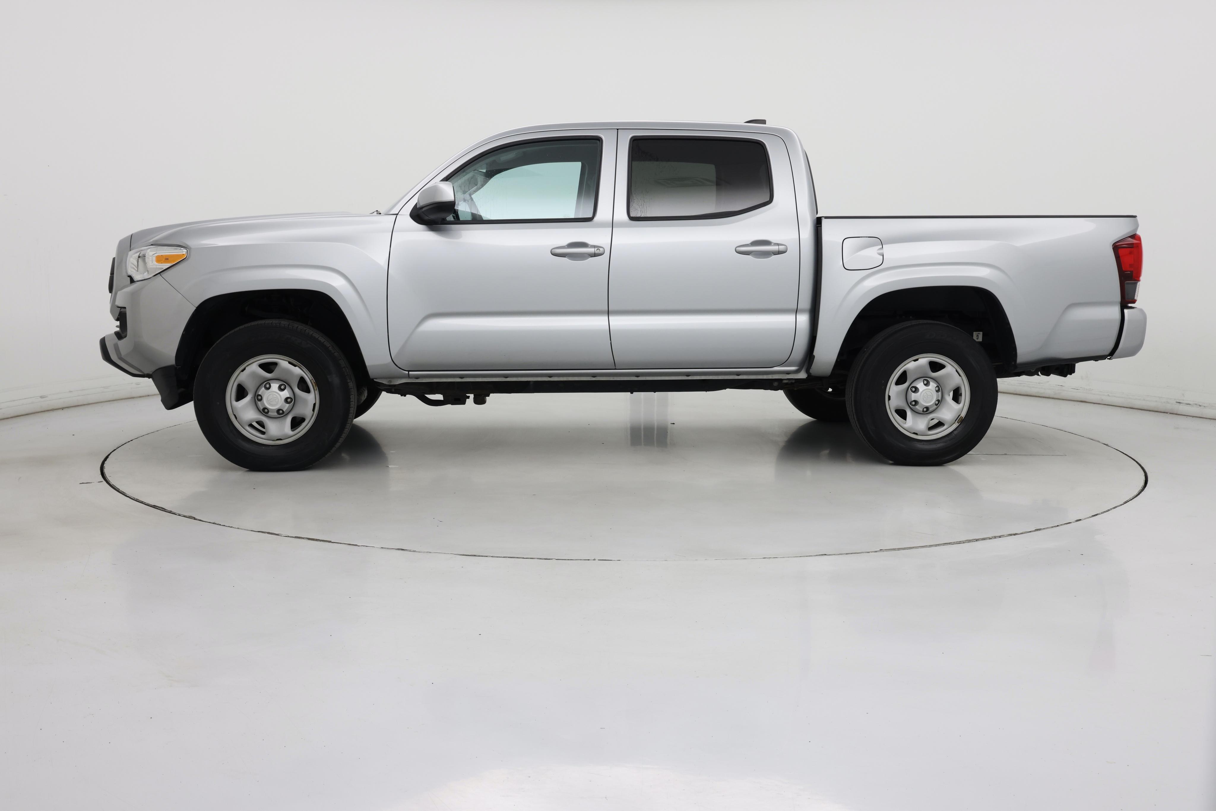 Thumbnail: 2022 Toyota Tacoma - 3