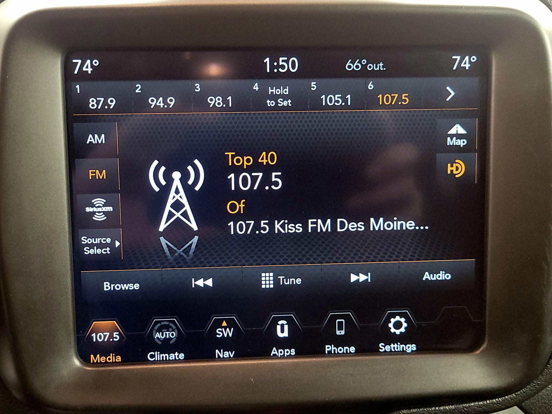 Thumbnail: 2022 Jeep Renegade - 16