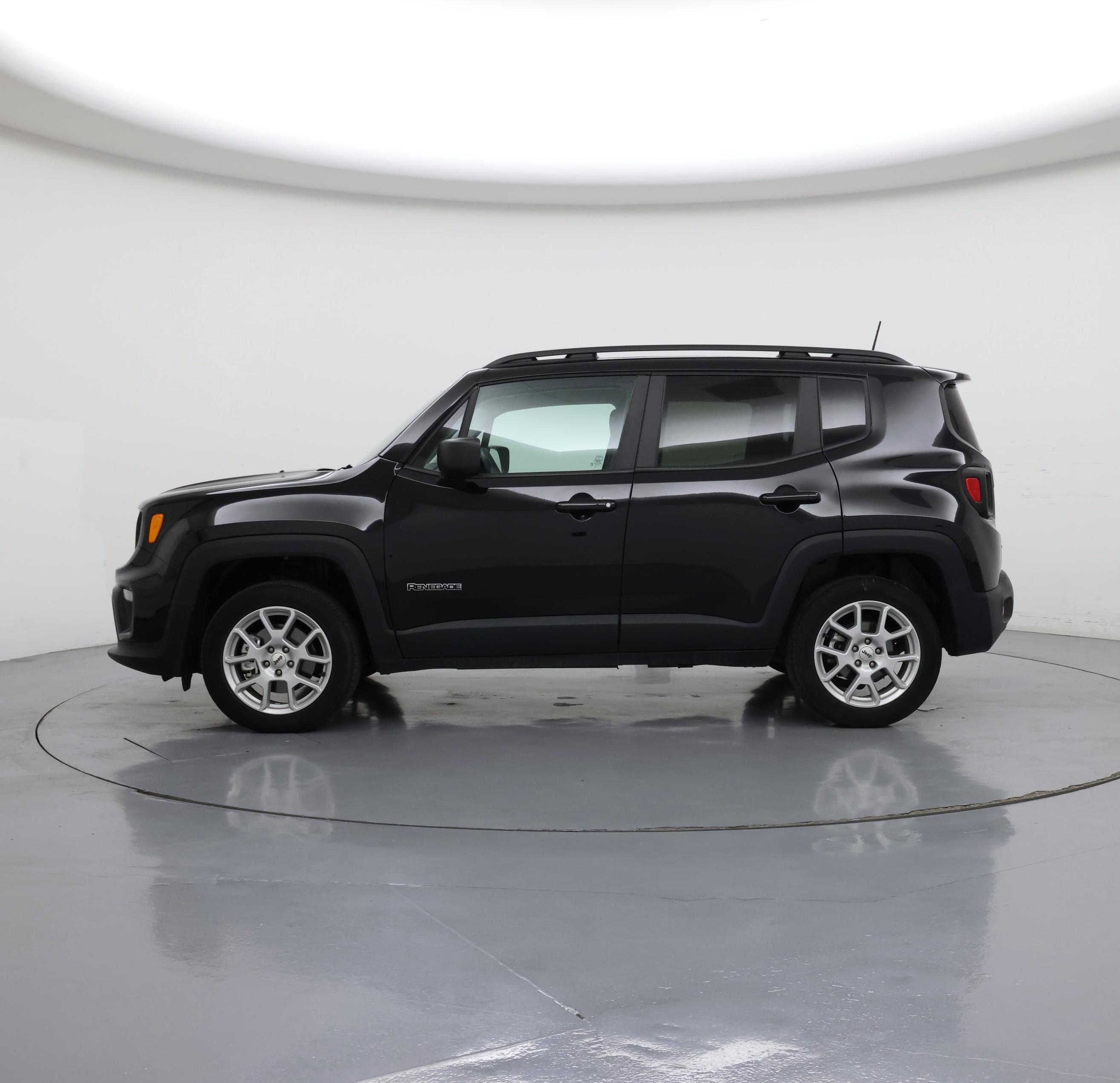 Thumbnail: 2022 Jeep Renegade - 3