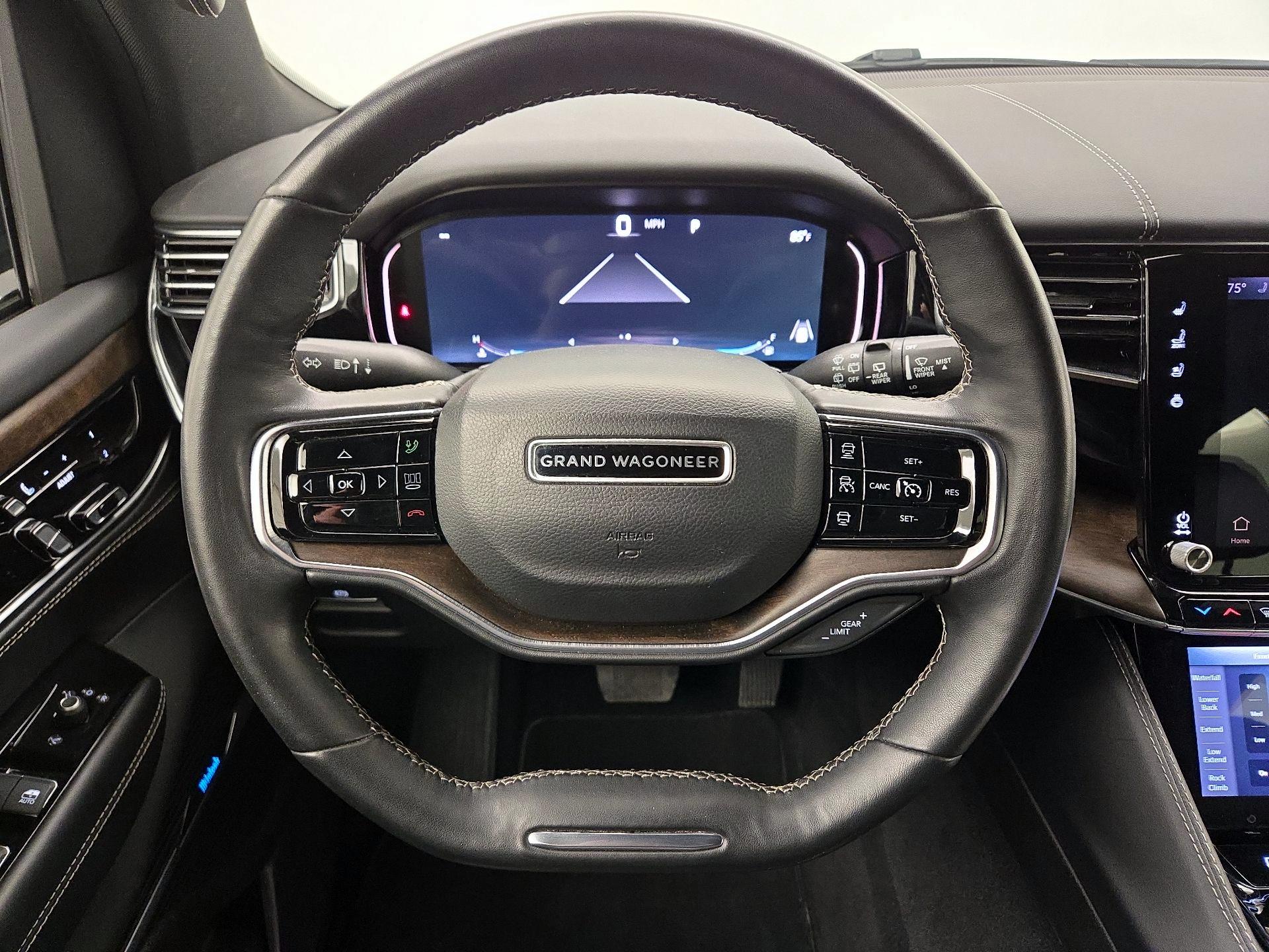 Thumbnail: 2022 Jeep Grand Wagoneer - 10