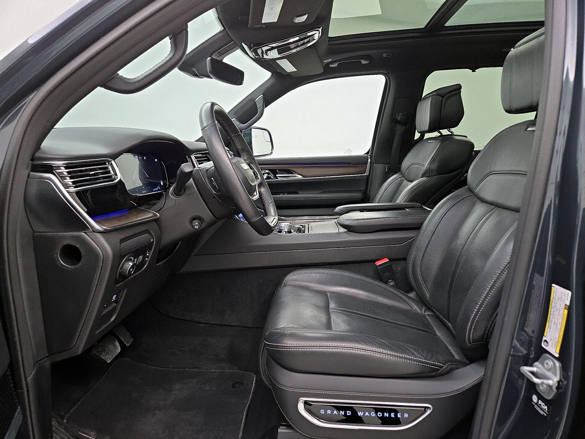 Thumbnail: 2022 Jeep Grand Wagoneer - 11