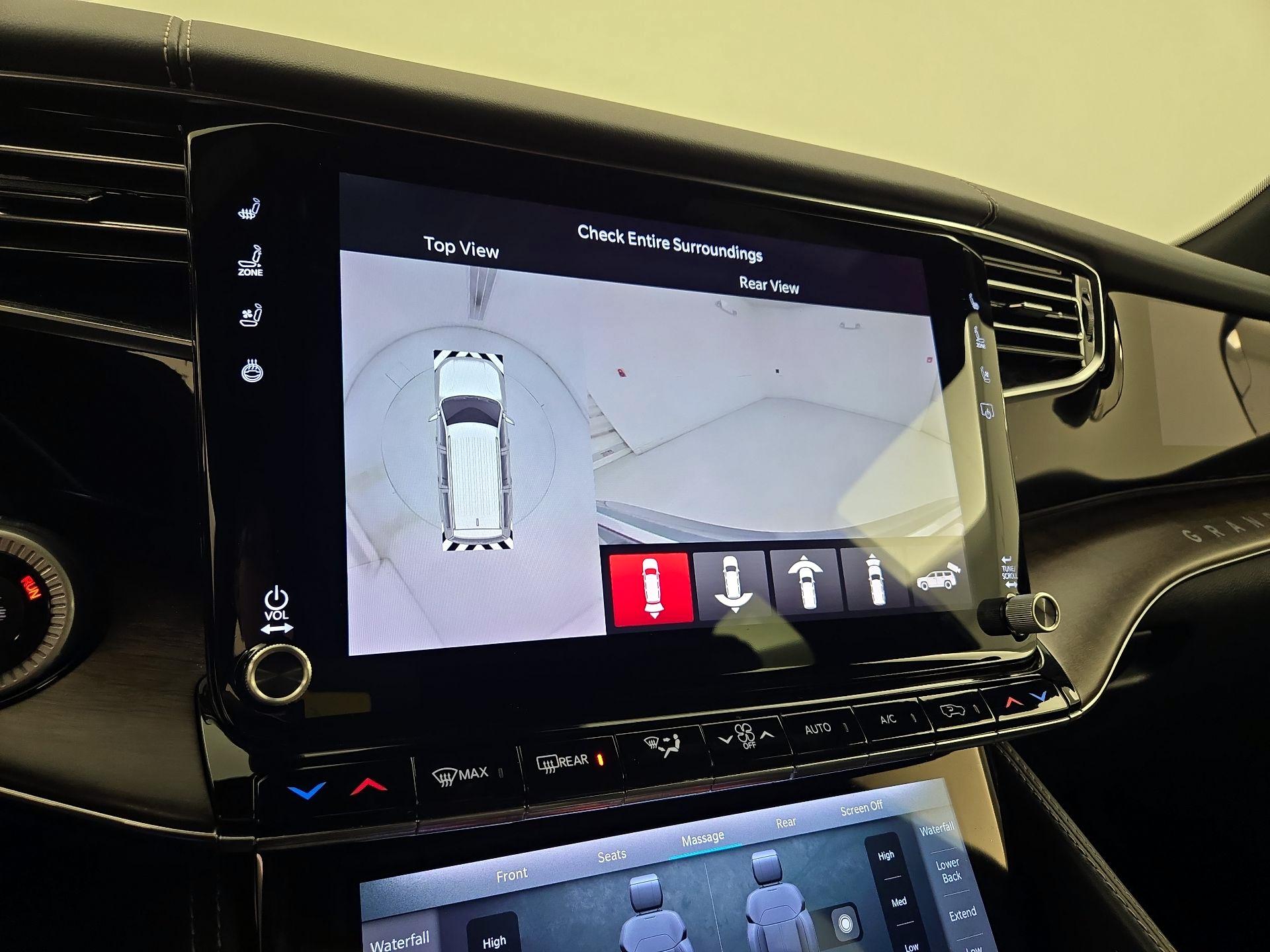 Thumbnail: 2022 Jeep Grand Wagoneer - 15