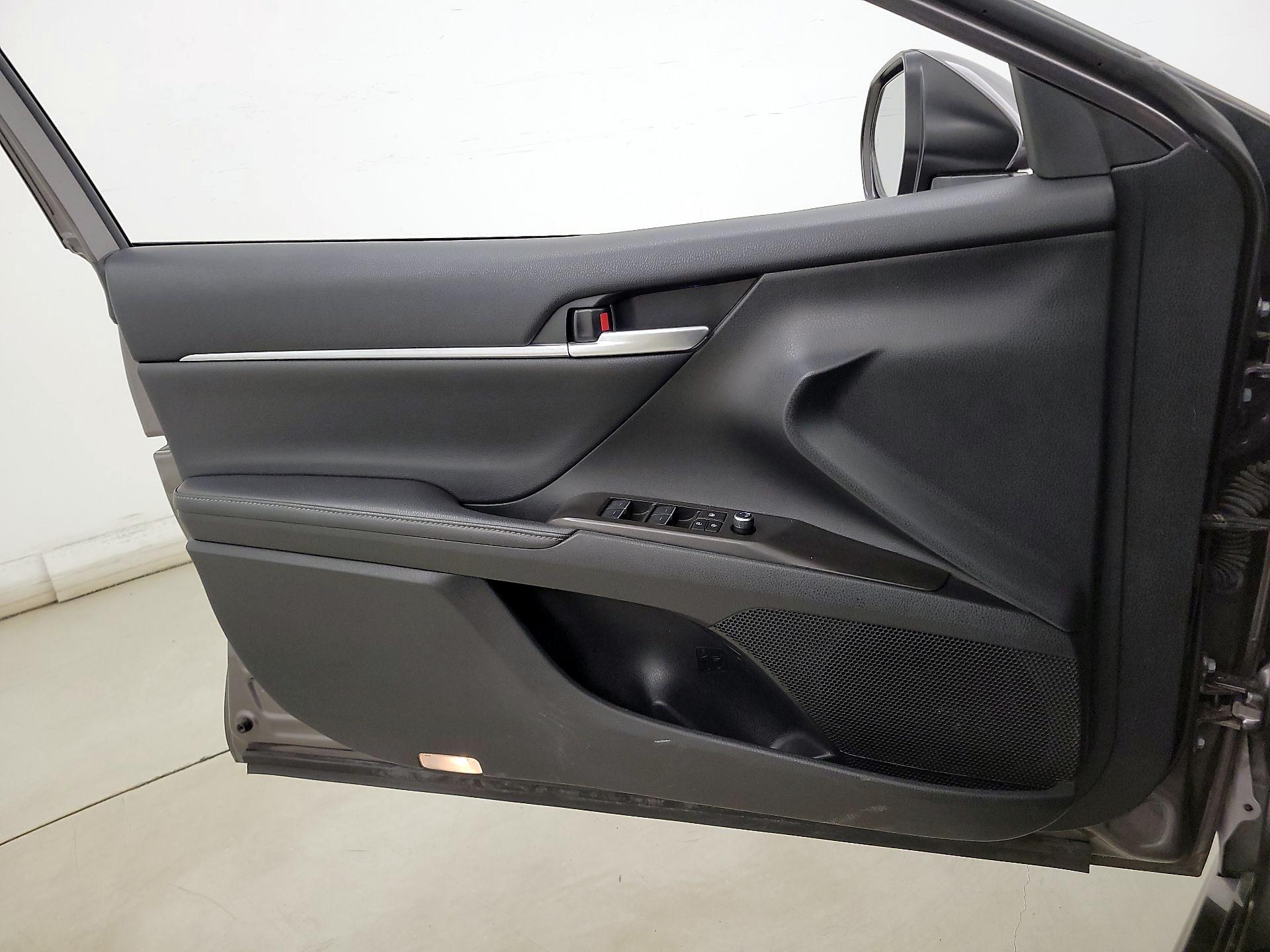 Thumbnail: 2023 Toyota Camry - 12