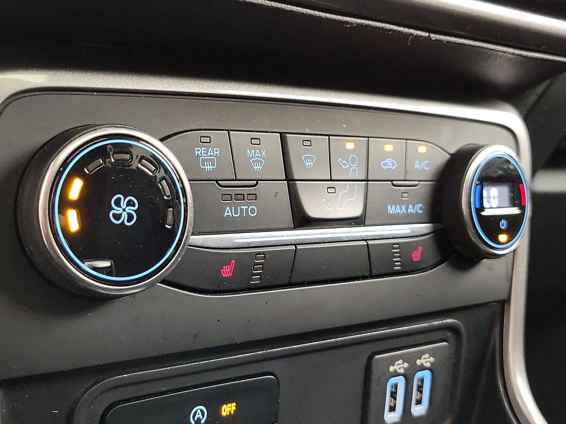 Thumbnail: 2020 Ford EcoSport - 17