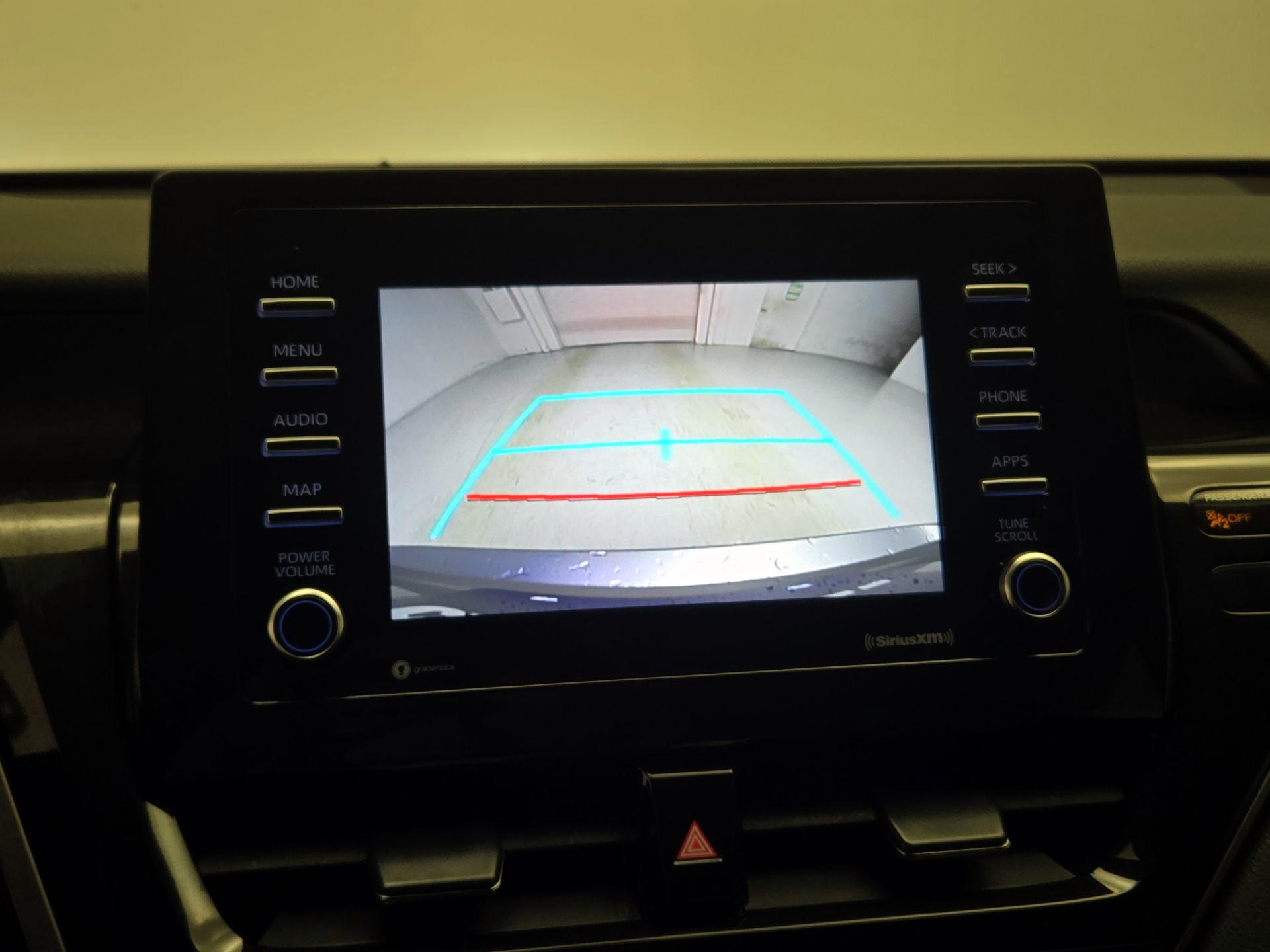 Thumbnail: 2022 Toyota Camry - 14