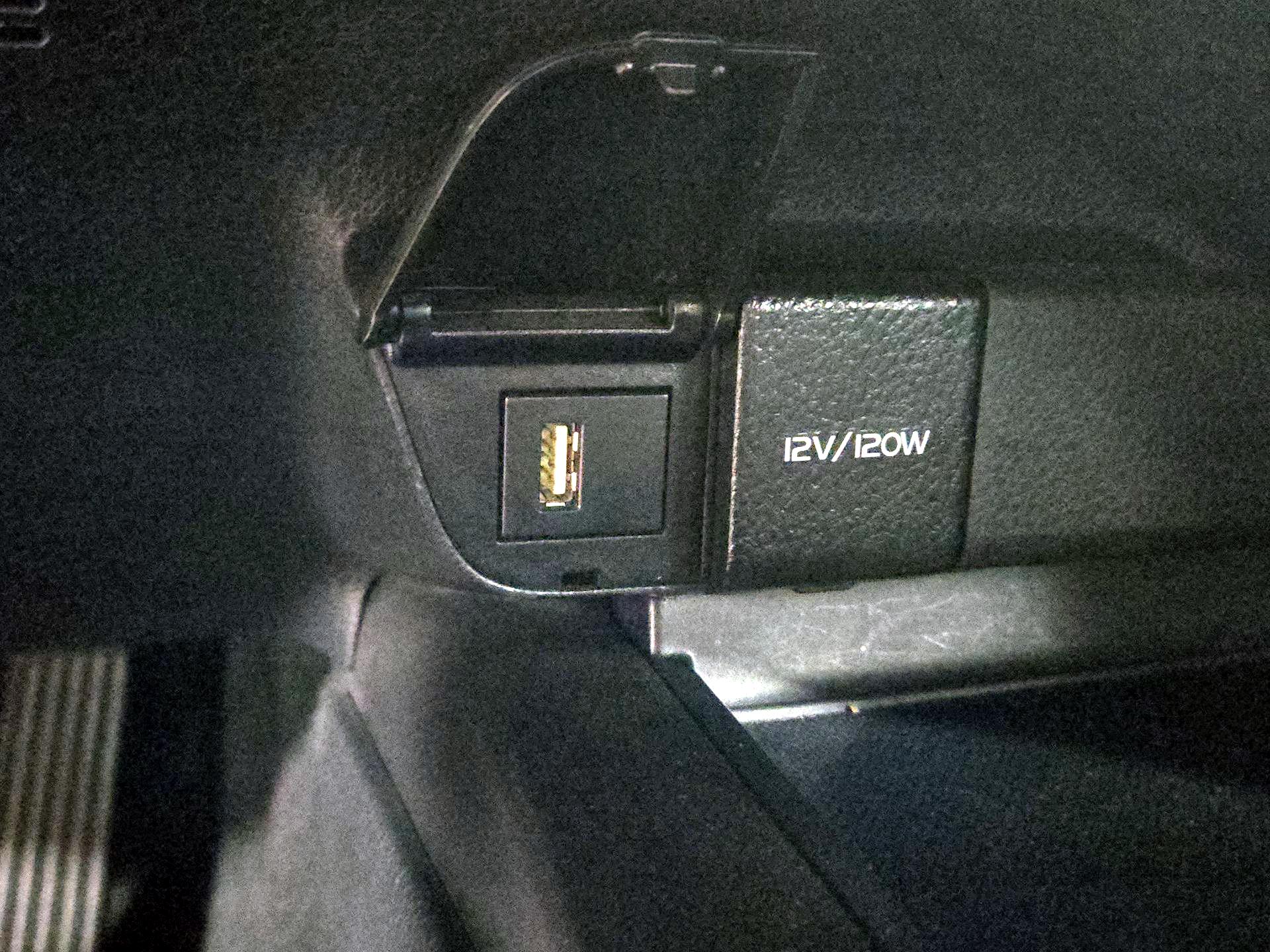 Thumbnail: 2022 Toyota Camry - 18