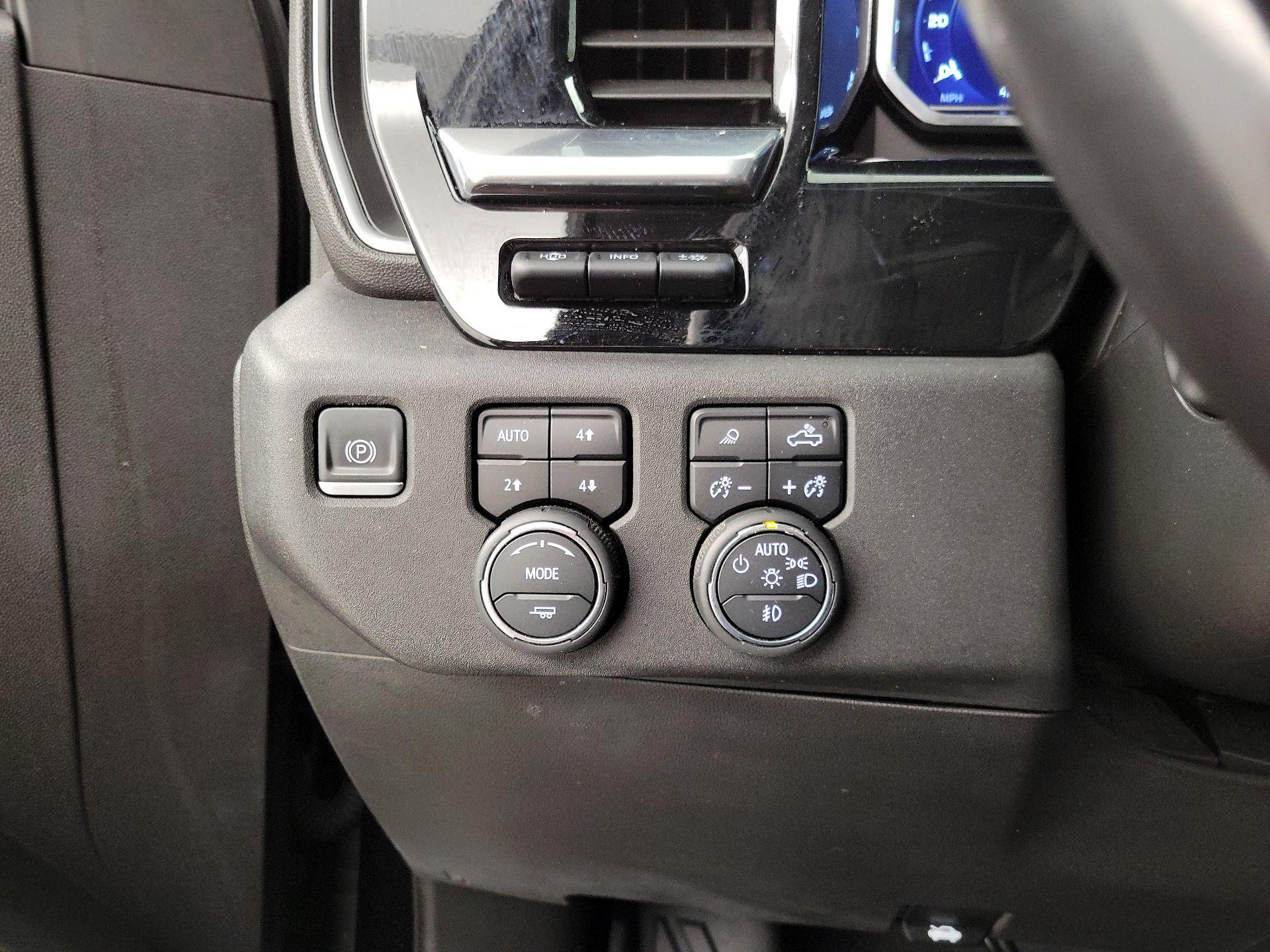 Thumbnail: 2022 Chevrolet Silverado 1500 - 13