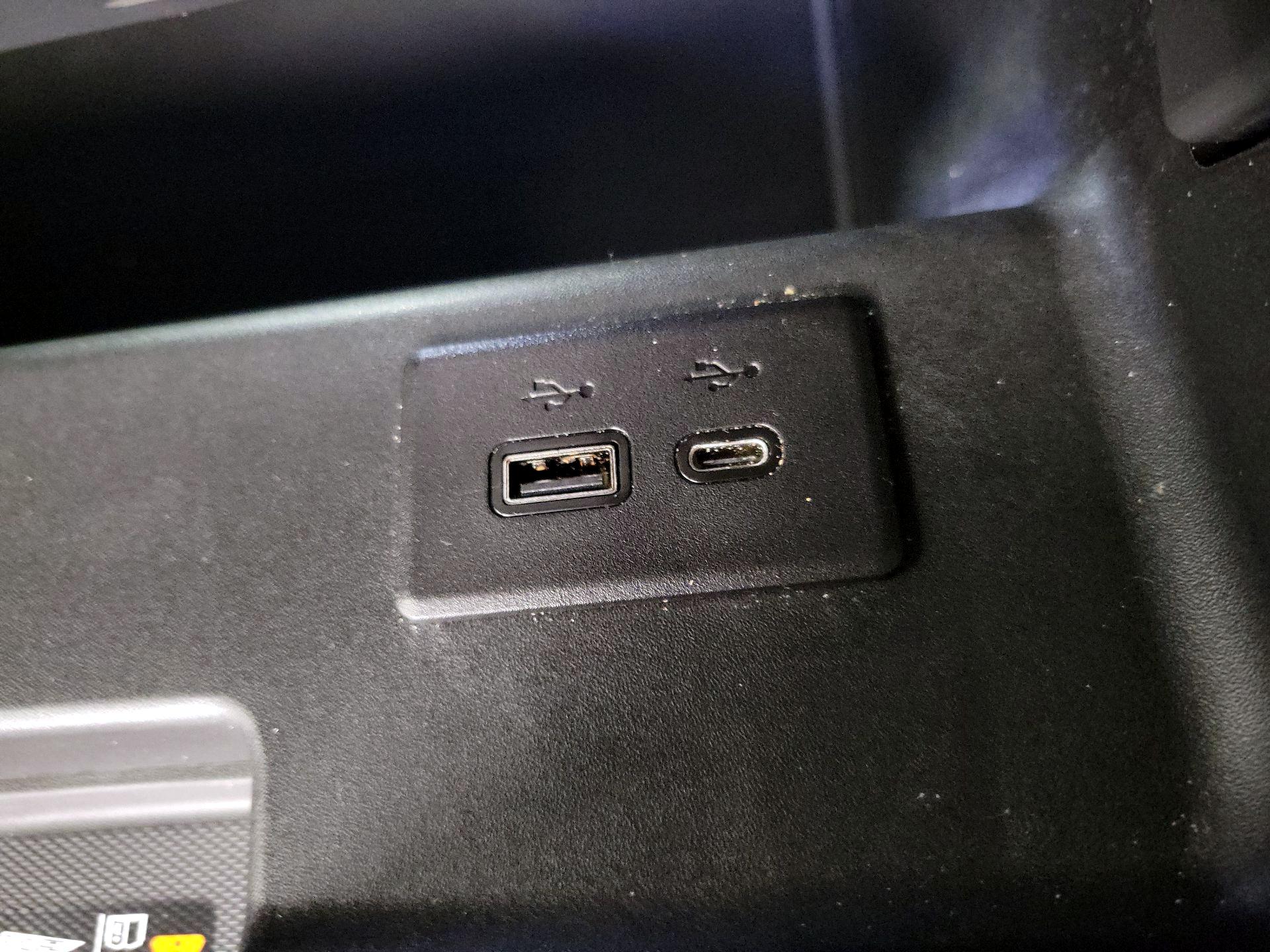 Thumbnail: 2022 Chevrolet Silverado 1500 - 18