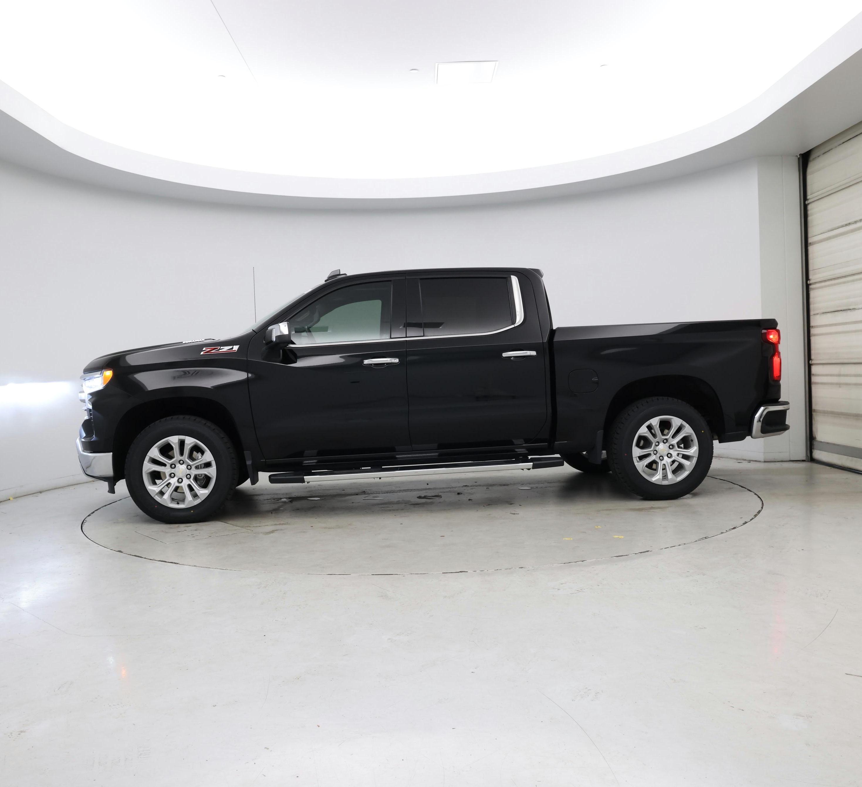 Thumbnail: 2022 Chevrolet Silverado 1500 - 3