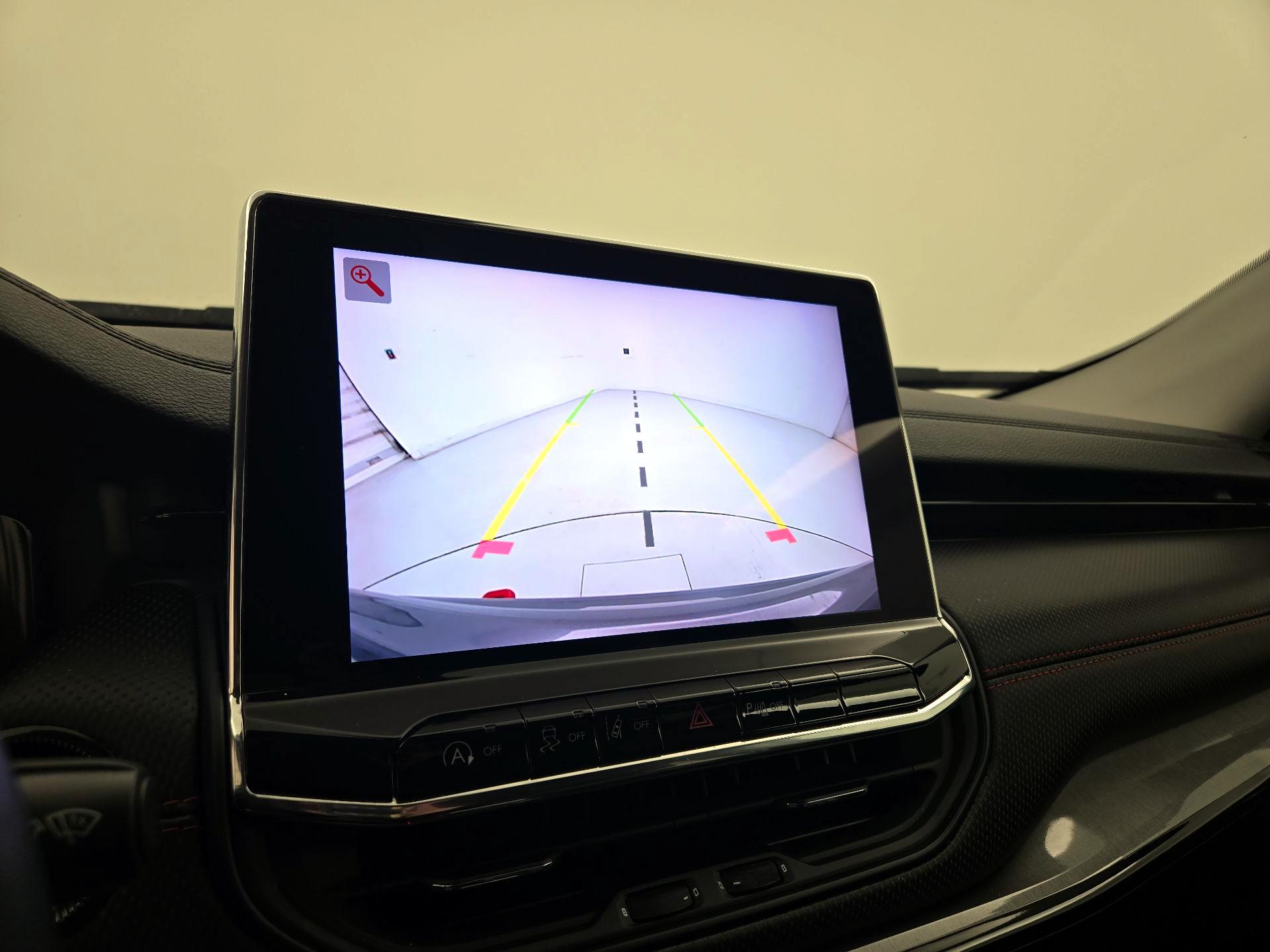 Thumbnail: 2022 Jeep Compass - 15