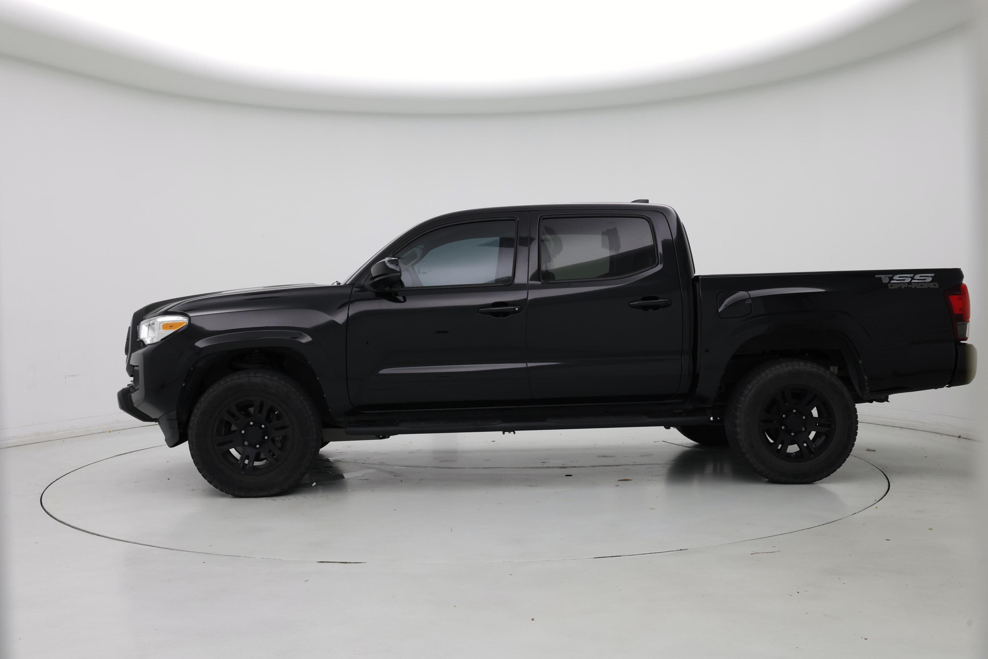 Thumbnail: 2022 Toyota Tacoma - 3
