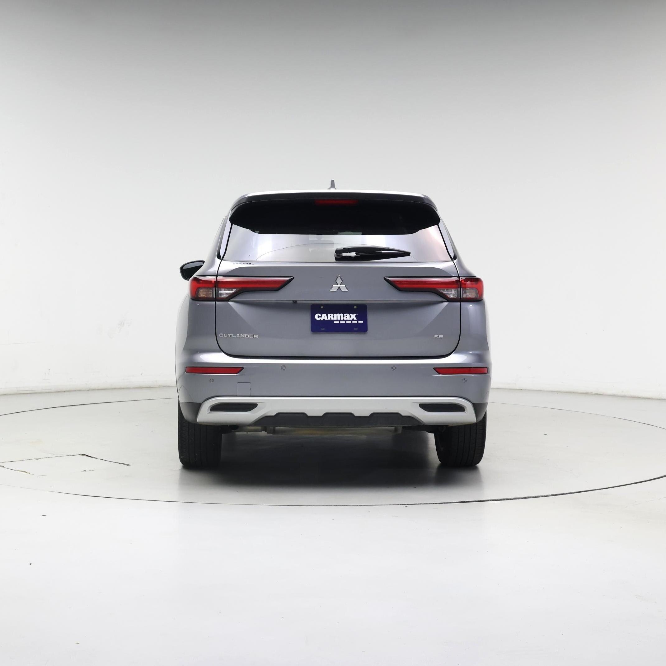 Thumbnail: 2023 Mitsubishi Outlander - 6