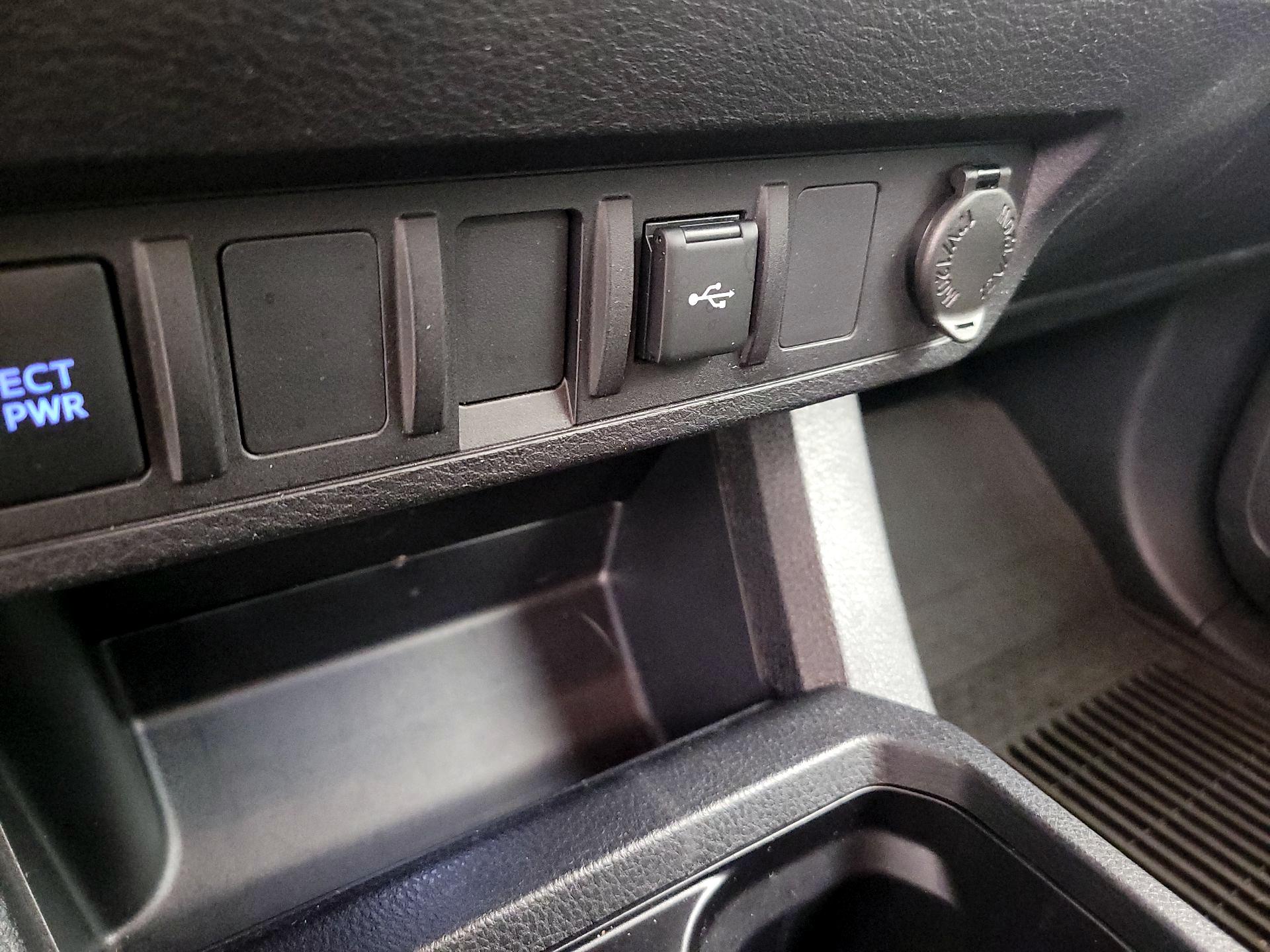 Thumbnail: 2023 Toyota Tacoma - 18