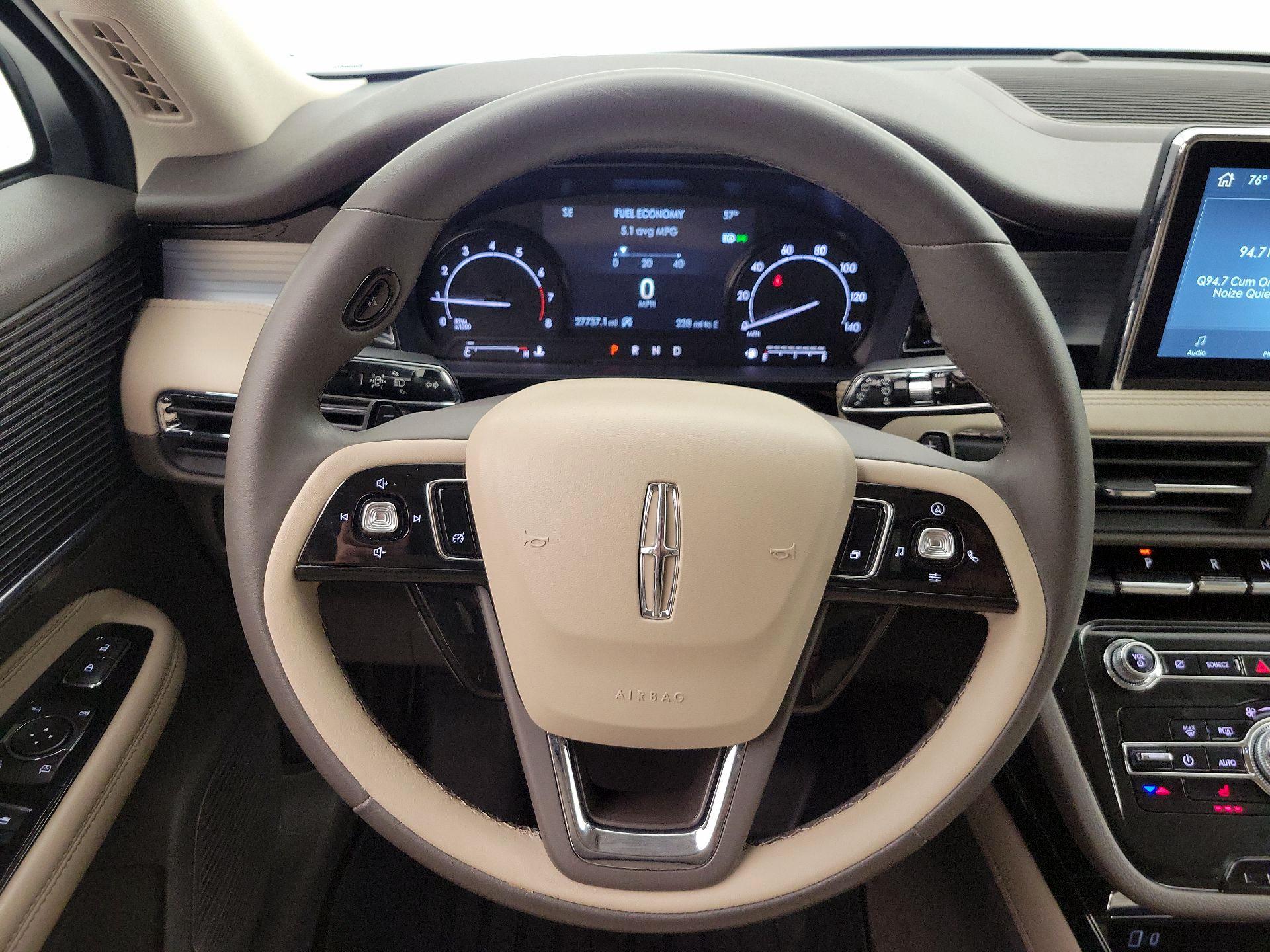 Thumbnail: 2022 Lincoln Corsair - 10